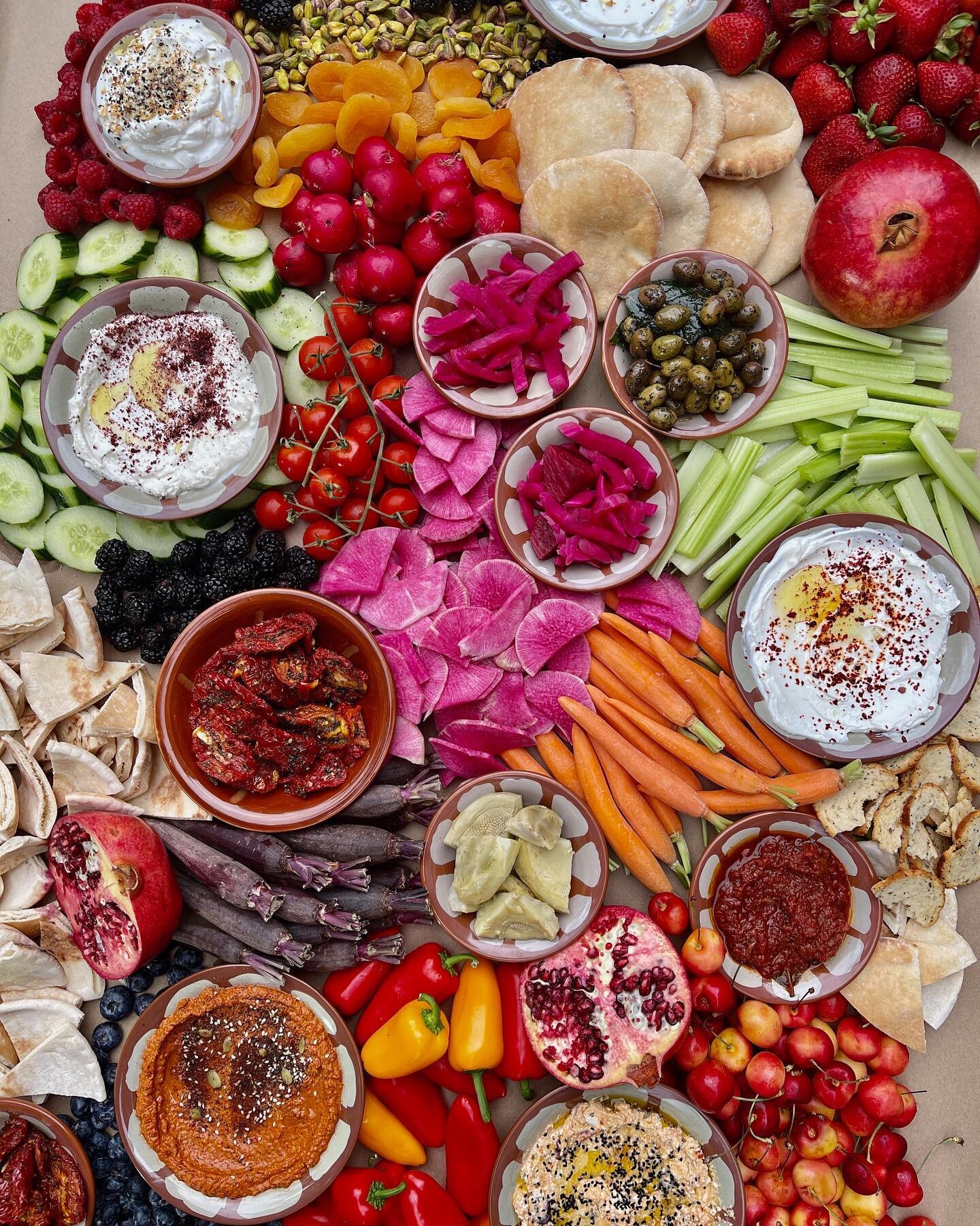 Mezze Details 🍅🫒🧀🥕🫓✨ Bringing out the charred corn &amp; tomato salad to our menu has gotten me thinking about @todayshow Brown Paper Board mezze spread so check it out closer up!! ✨ Can&rsquo;t wait to keep creating and using these boards as a 