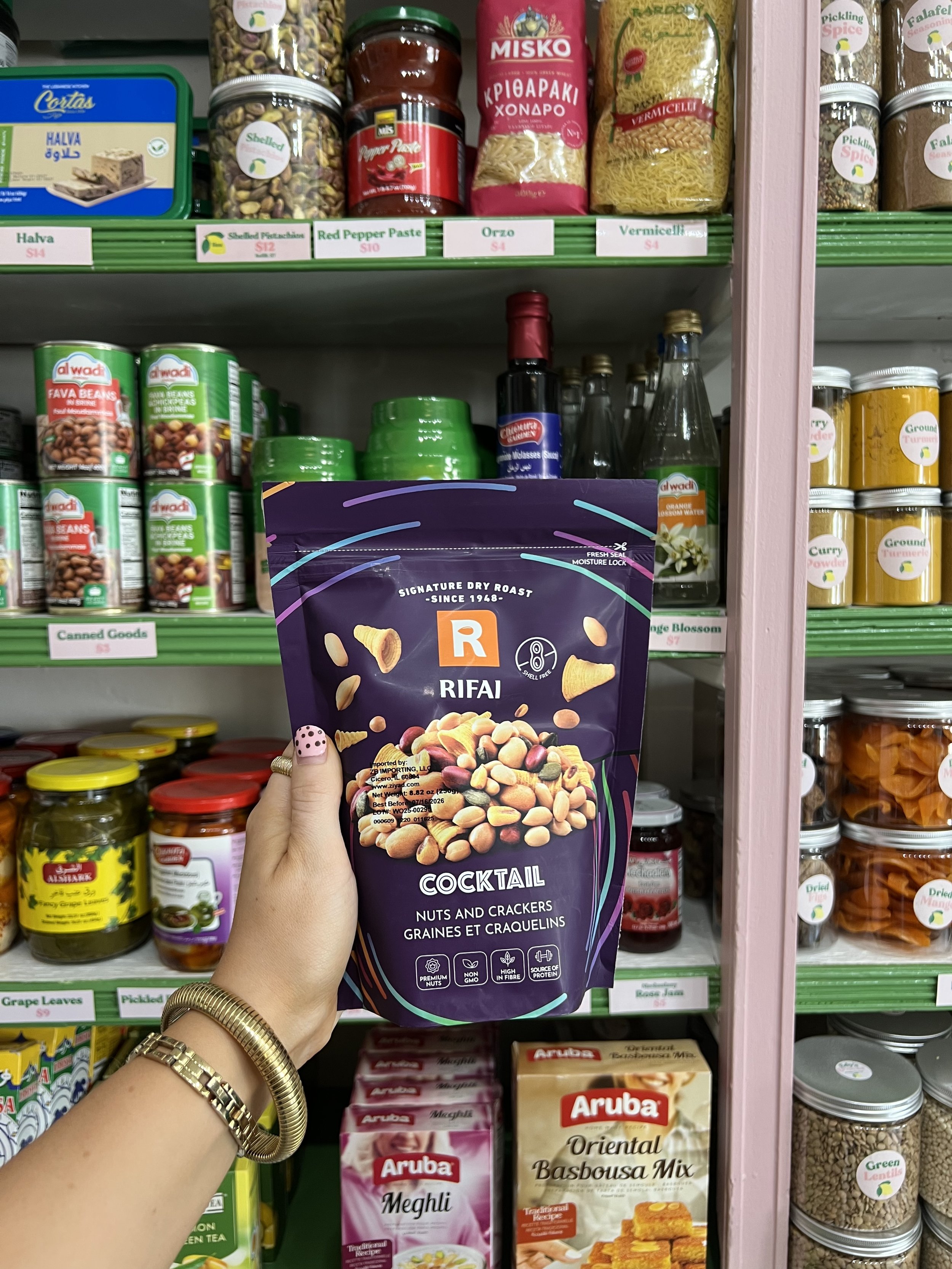 RIFAI Cocktail Nuts and Crackers
