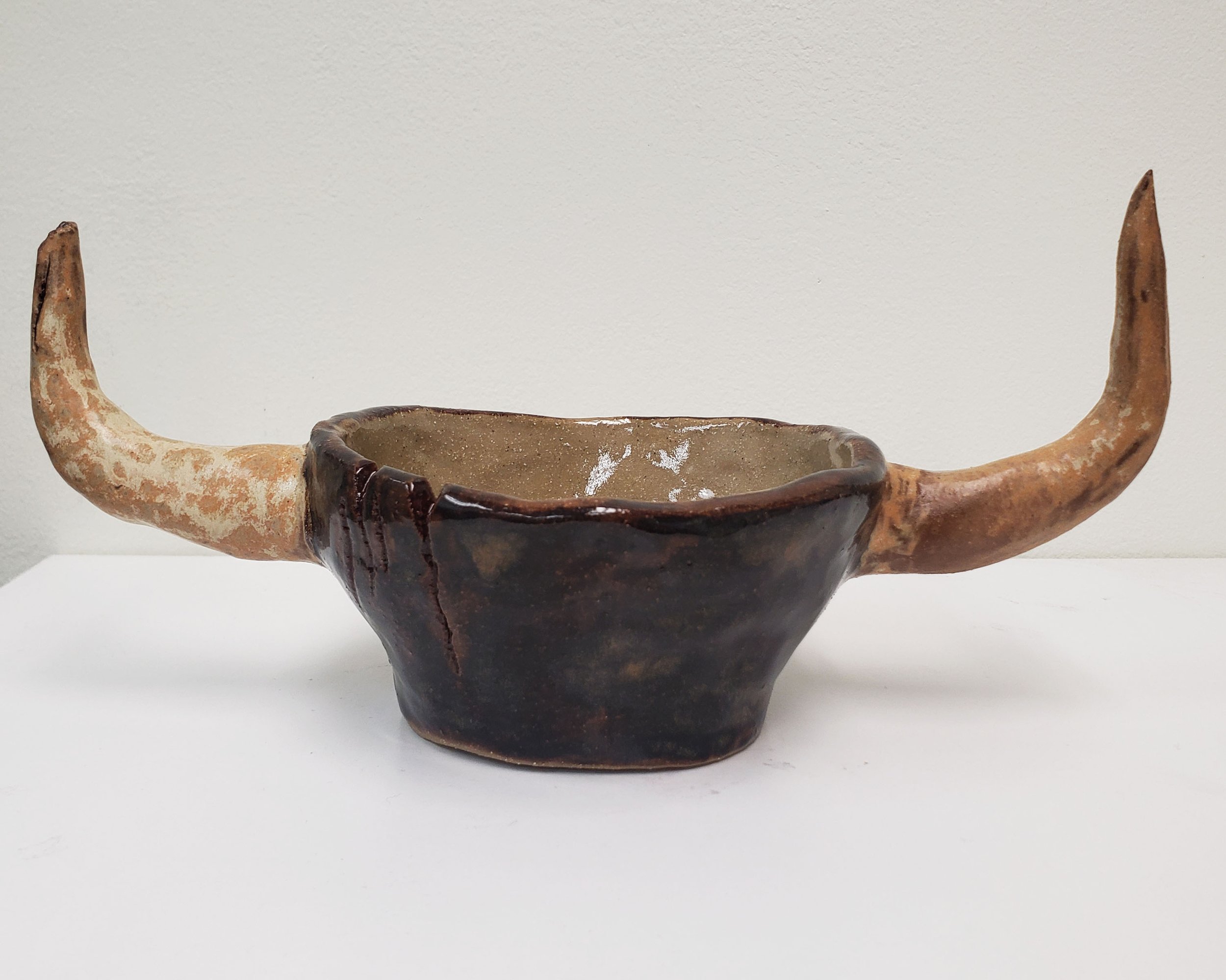 Battle Worn Bull Bowl
Stoneware
5 x 10 x 5 in
2023