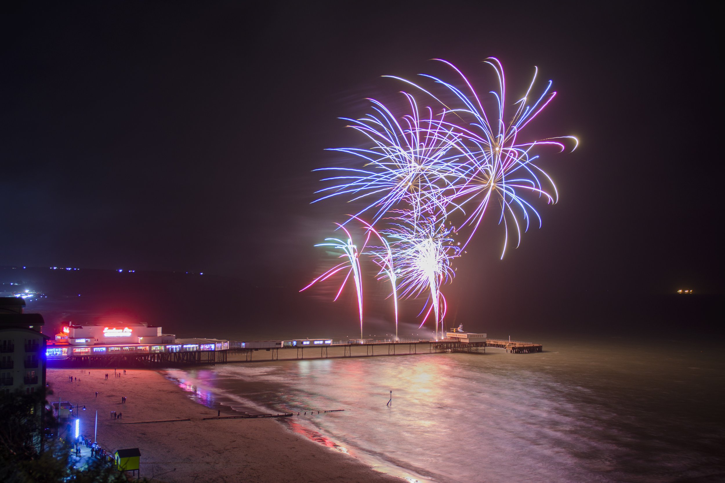 20220101 Sandown New Year_s Day Firework Display 2022 02.JPG