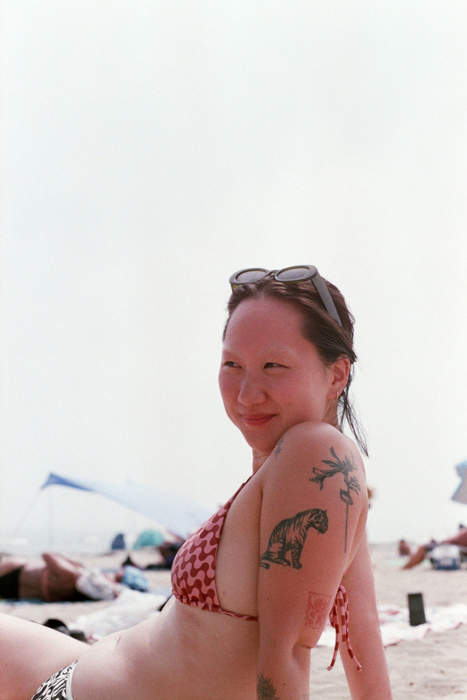 Kaitlyn, Rockaway Beach, 2024 / 
Minolta X370, Fujifulm ISO 400