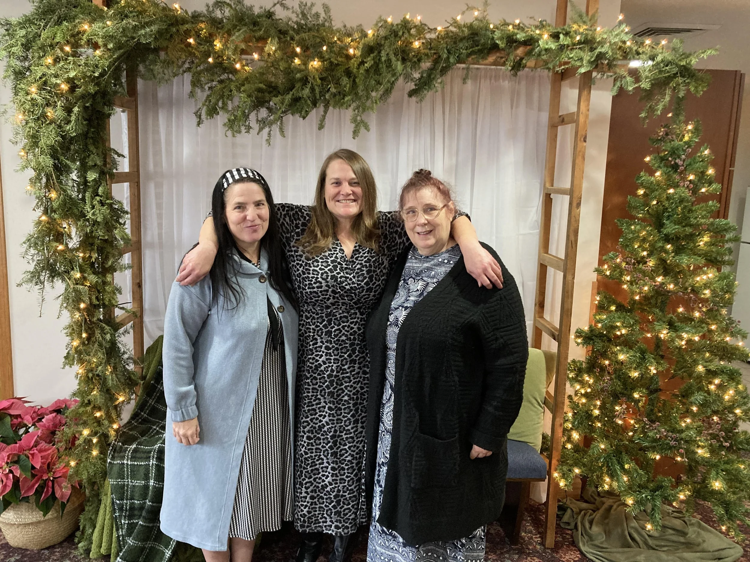 Christmas Dee_Carrie_Sandy.jpg