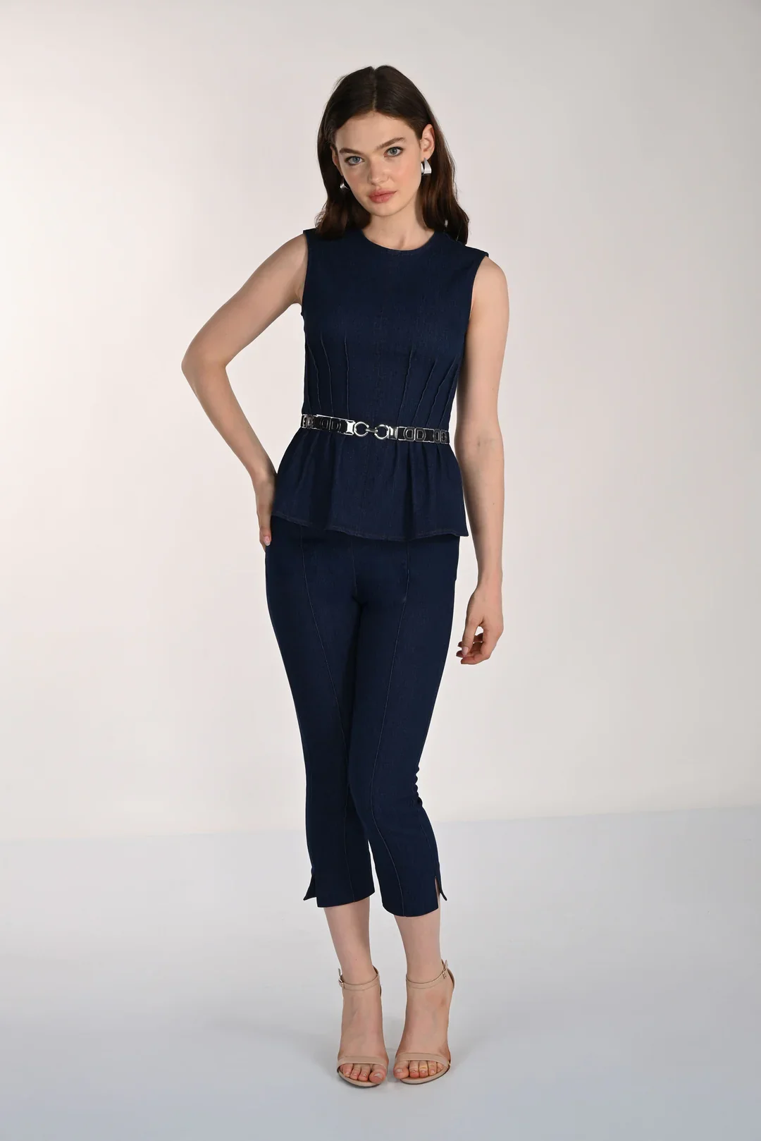 261301_FULLVIEW_BELTED.webp