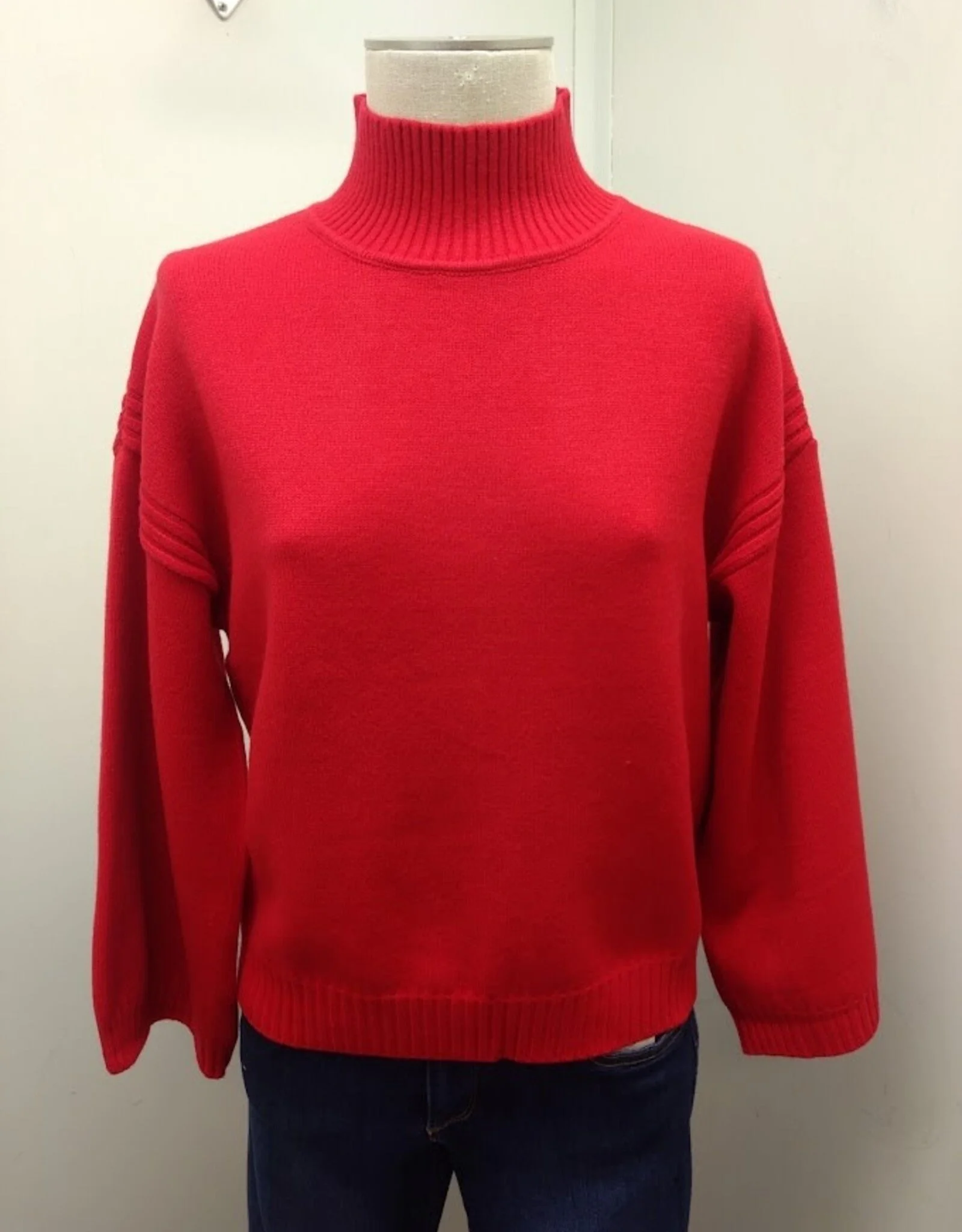 lysse-maura-sweater-rouge-1.jpg