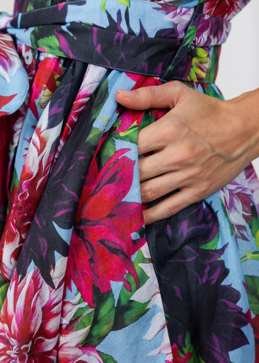 Dizzy-LizzieMiniMrsMaiselDress-FloralPrint8.webp