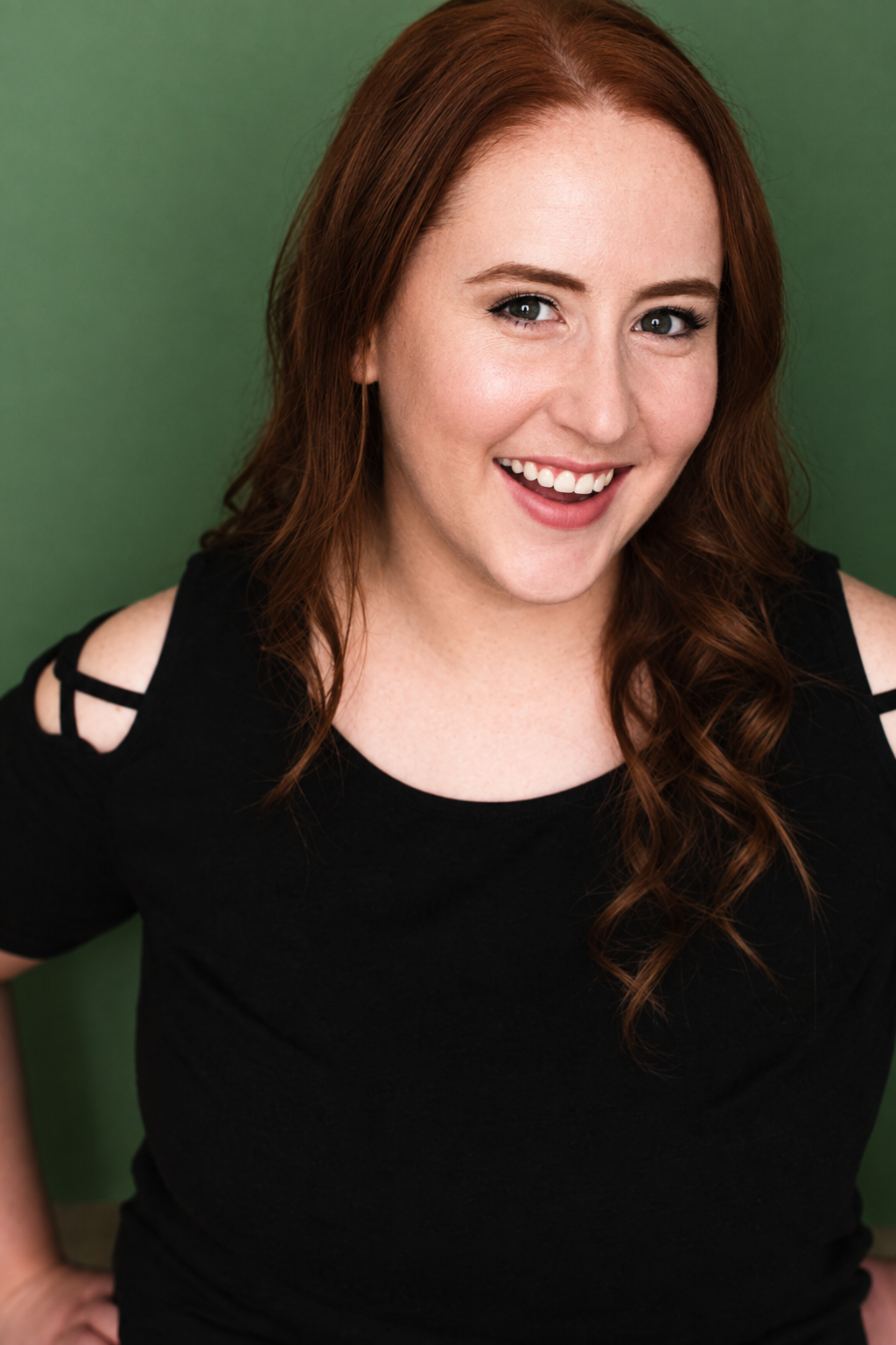 Jess Cashin headshot 14.png