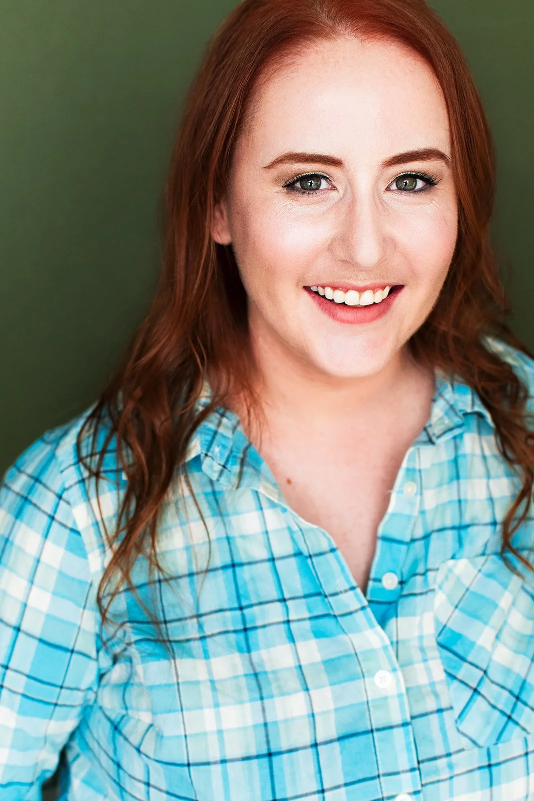 Jess Cashin headshot 4.jpg