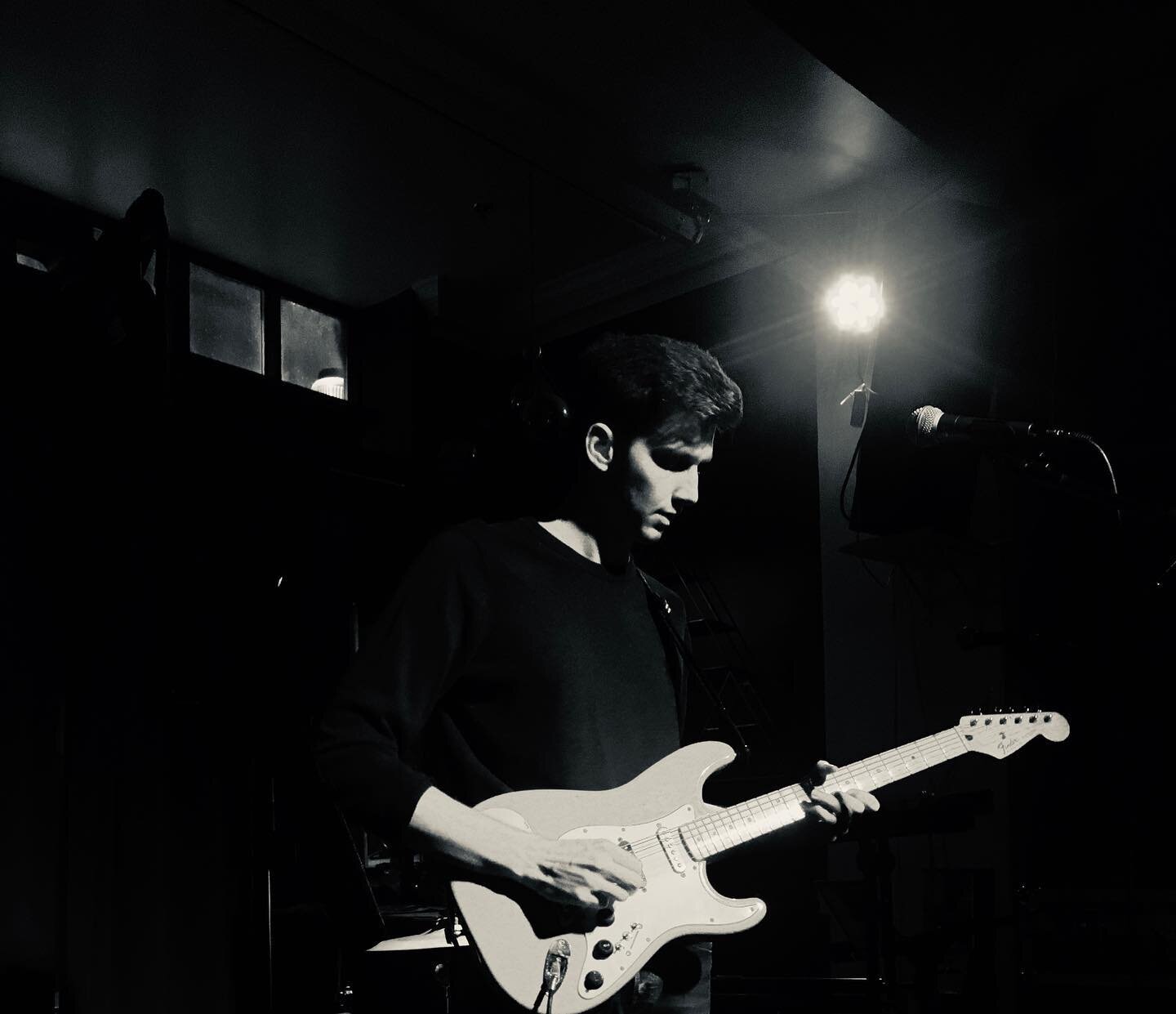 Next show = May 25 at @thepocket_dc 💙💙. Link to tixx in bio 🎟️🎟️. I will be playing a solo show. The vibe will be dreamy + chill. Guitar + keys + vocals over tracks. I will be playing all unreleased songs, including some songs I&rsquo;ve written 