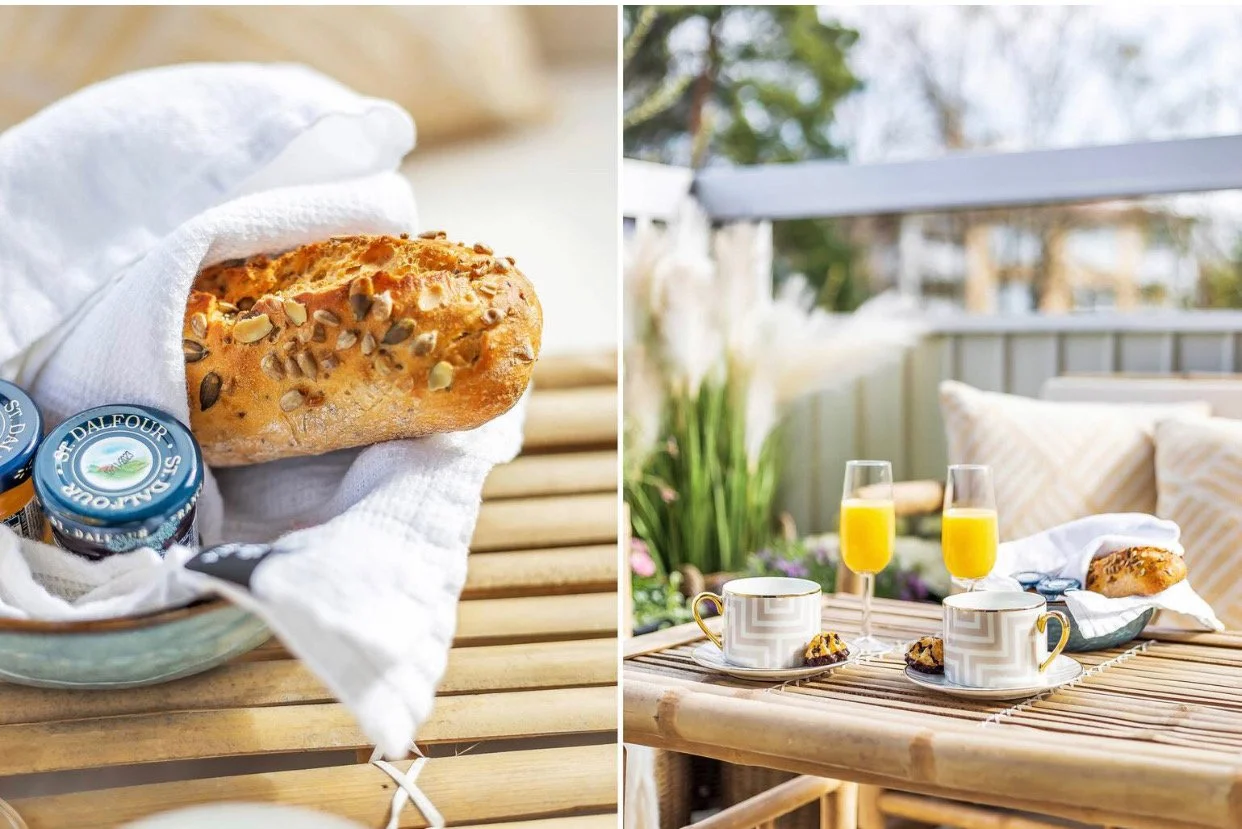 frukost i sävja på balkongen.JPG