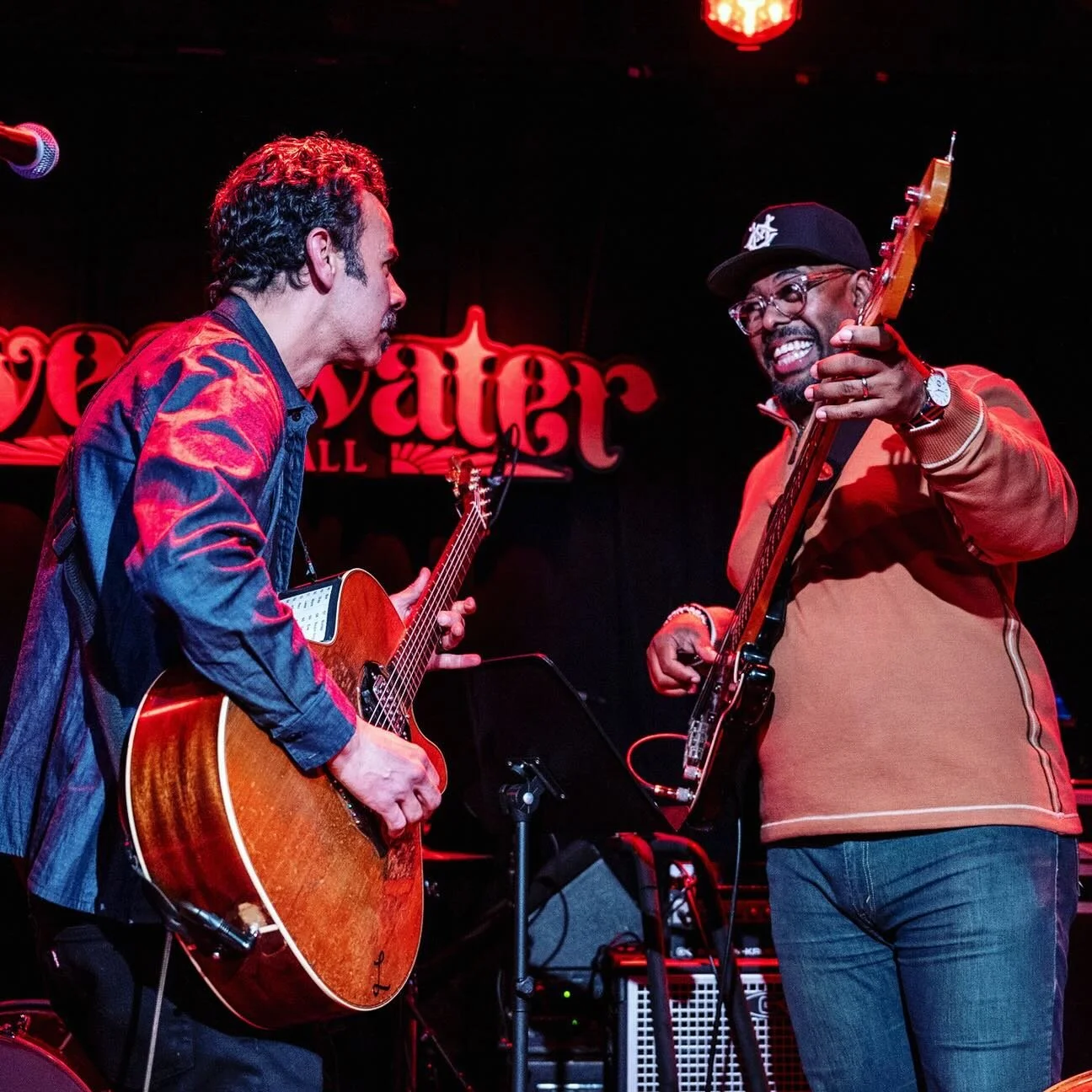 Amaazing time last night with @chrmcbride @jhartswick @luvrzlane @jasoncrosbymusic @thedjlogic @samgrismanproject @paulbeaubrun &amp; #davidnelson at the @musichealsint benefit @sweetwatermusichall! Such an inspiring crew - the music was 💯💯💯 and t