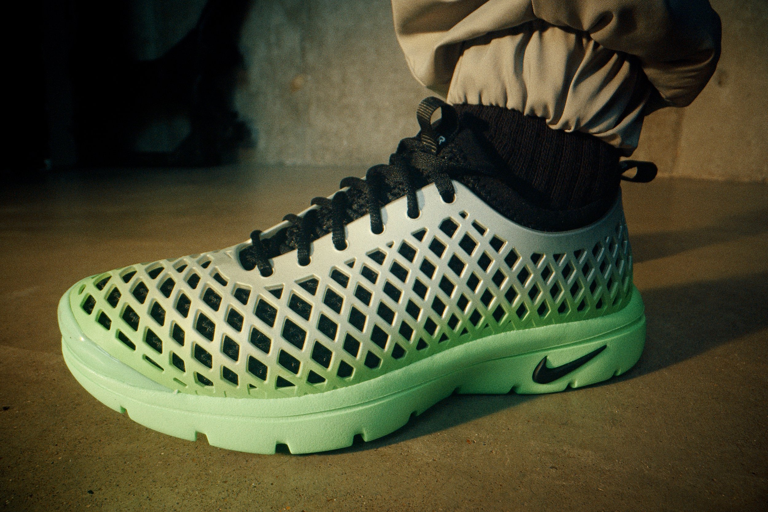 NikeSNKRS_REJUVEN8_Screengrabs_21.jpg