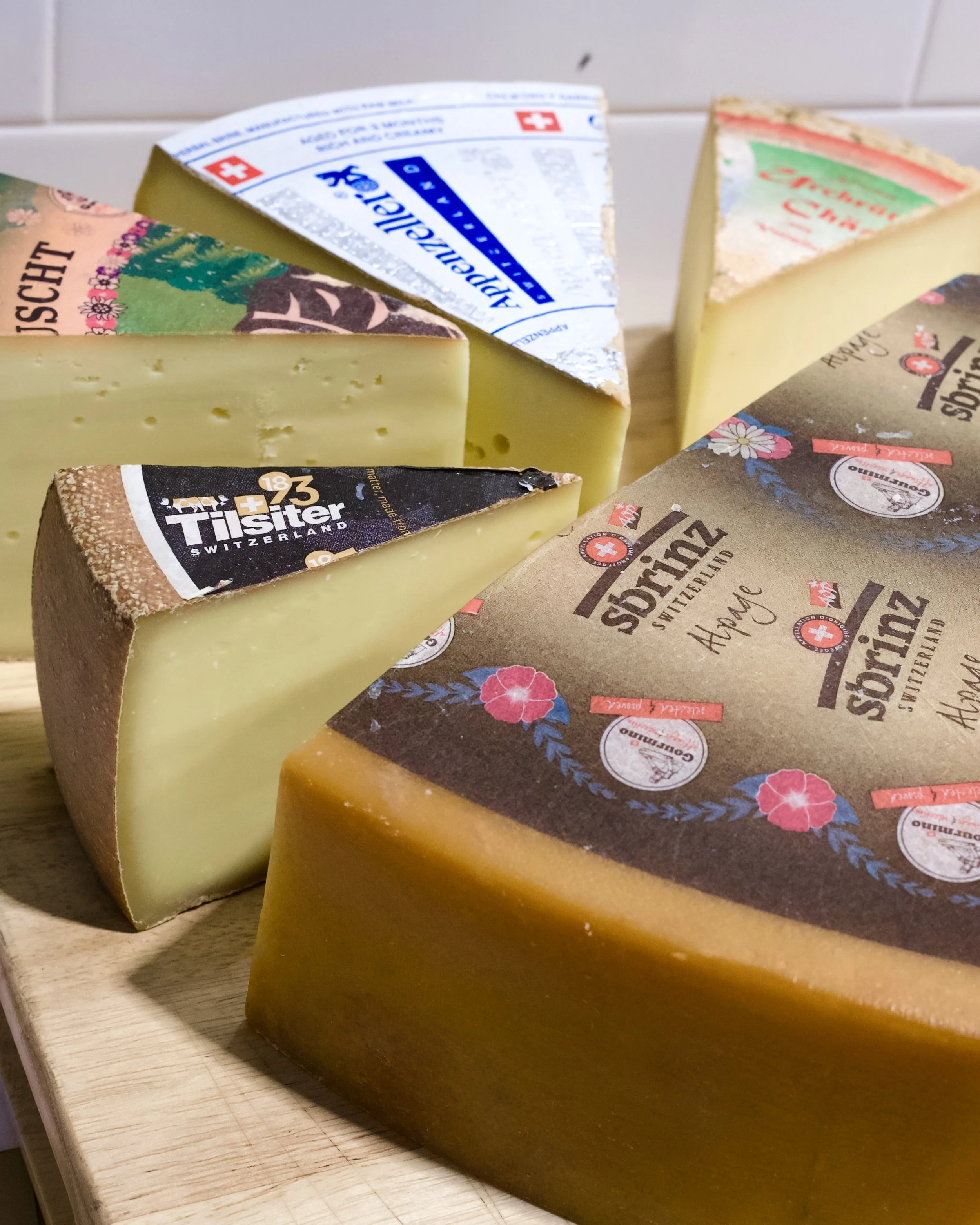 Gourmino Cheeses - Sbrinz, Kuscht, Tilsiter, White Appenzeller