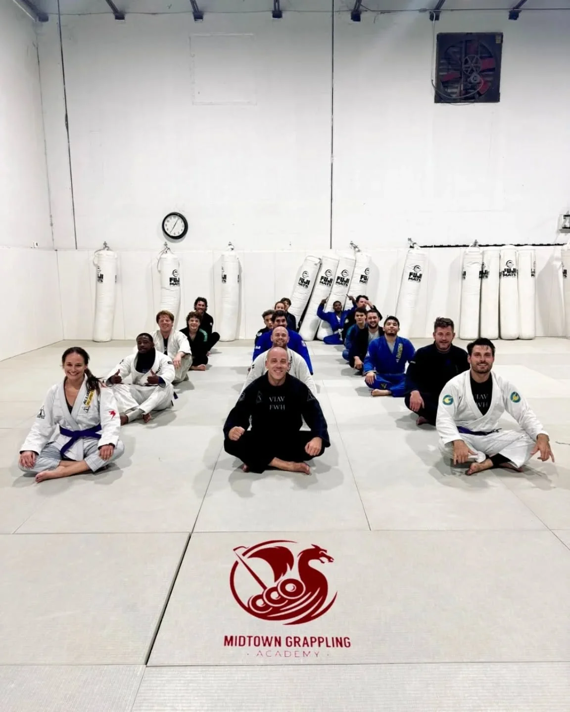 🥋 Teamwork, discipline, and constant growth,  that&rsquo;s what drives us on and off the mats 🔥
👊 

#jiujitsubrasiloficial #MidtownGrapplingAcademy #OSS #memphis