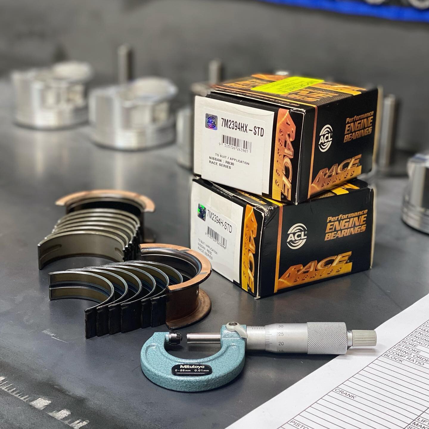 Why are we mixing two brand new sets of @aclraceseries bearings? This is just one of the many checks and procedures that take extra time, but is absolutely crucial when building a strong, reliable race engine! 📈 #nissan #nissanrb25 #rb25 #rb25neo #r