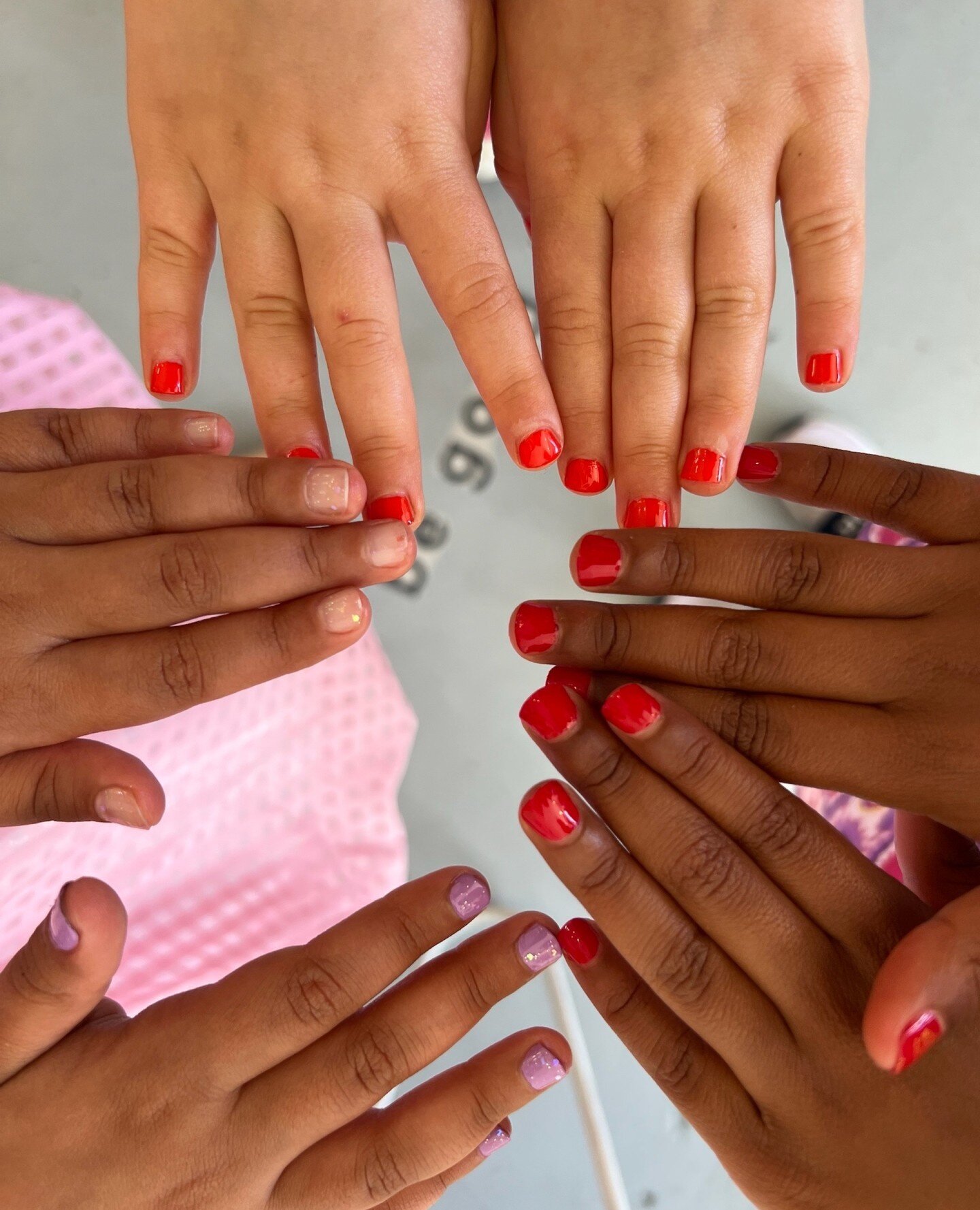Girls just wanna have fun (and amazing nails). Let's make it happen with a girls' nail day! 💅⁠