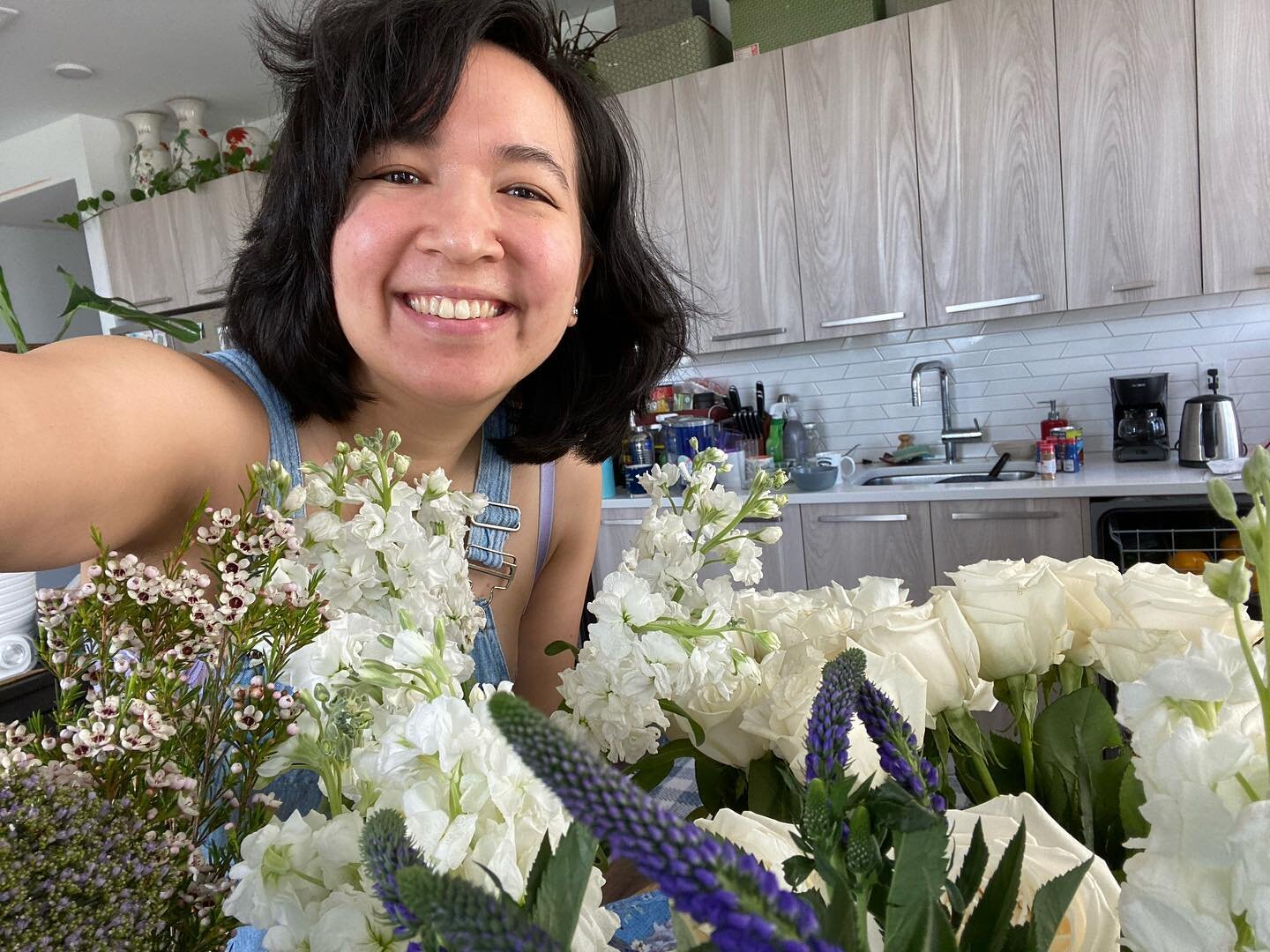 It&rsquo;s that time of year to get your mothers&rsquo; day orders in! Also swipe to appreciate some cuties :3
