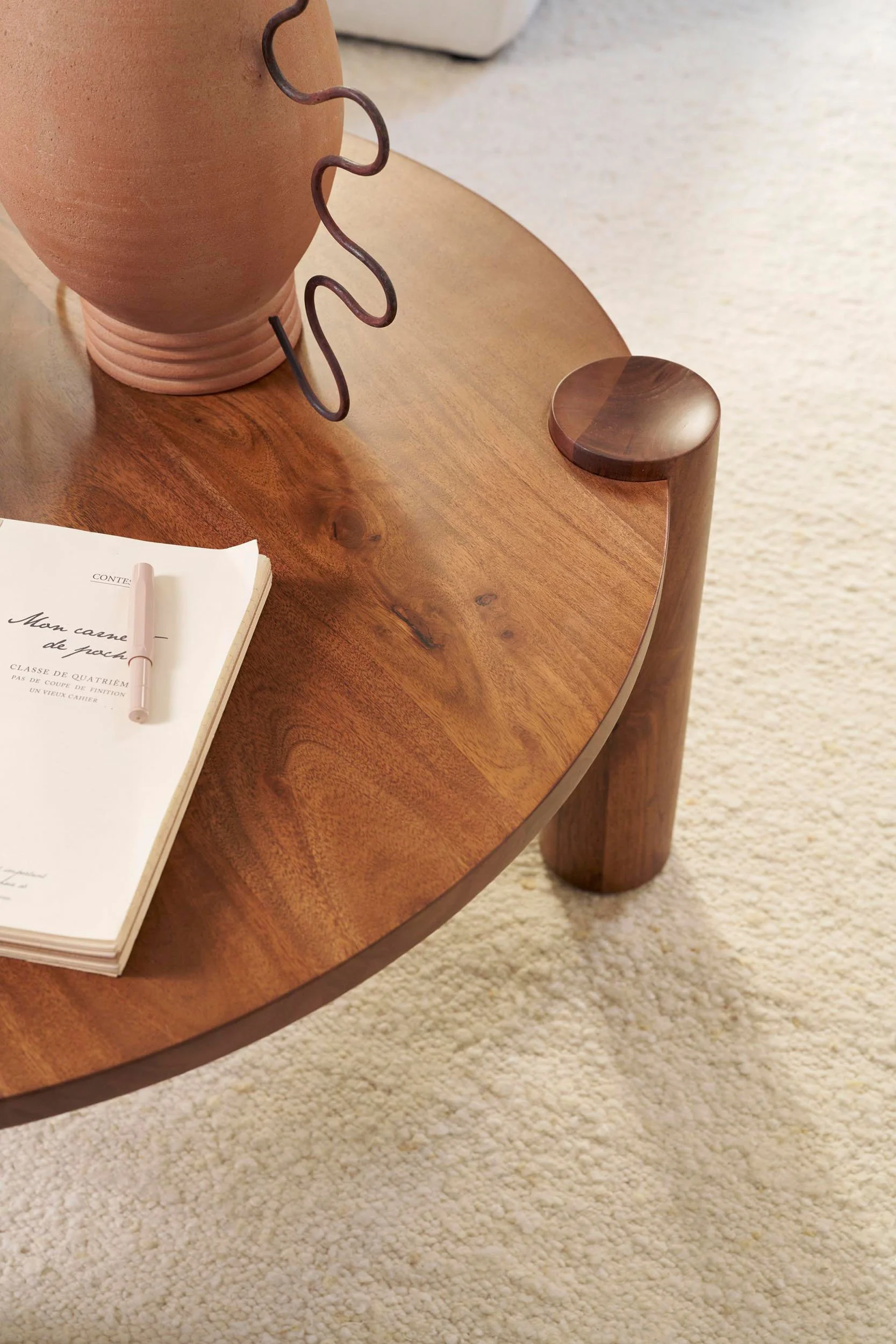 1004842223_HARLOW RIGHT ARM CHAISE_IVORY_METRO_HEIMSTRA_01_candids_0575.jpg