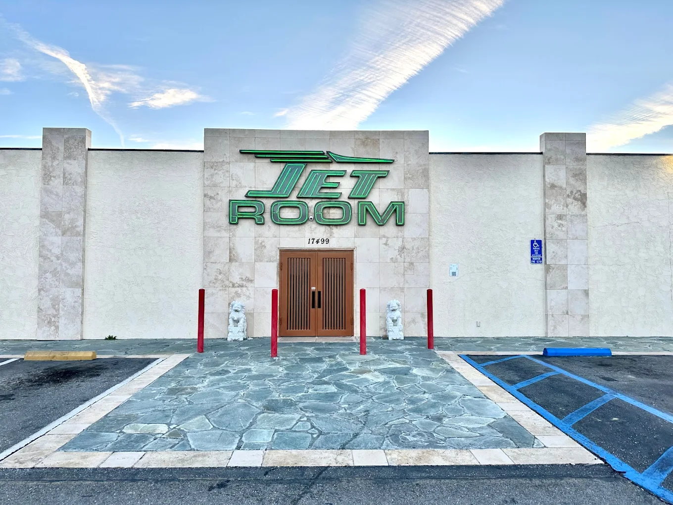 The Ultimate Weekend Guide to Adelanto: Where to Eat, Visit, and Shop