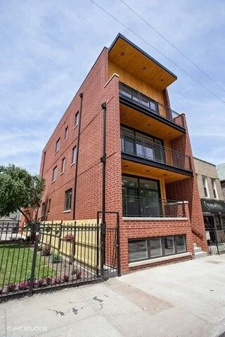 1732 N California Ave - 3 Unit Building