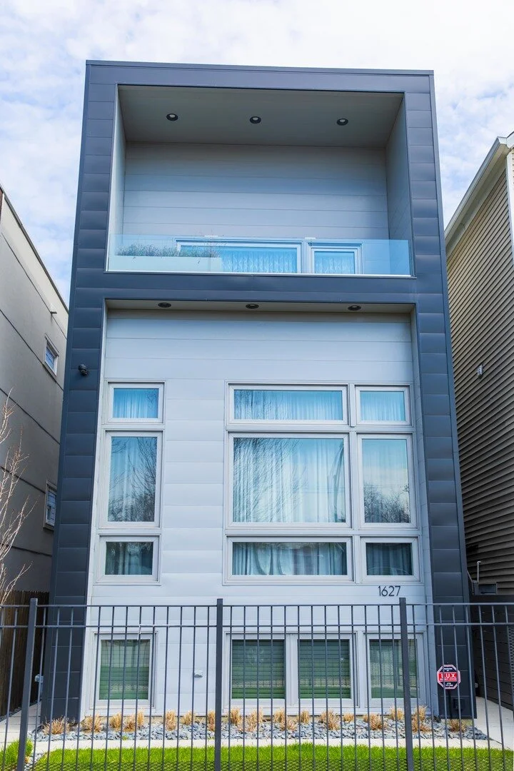 1627 N Maplewood Ave - Single Family Home