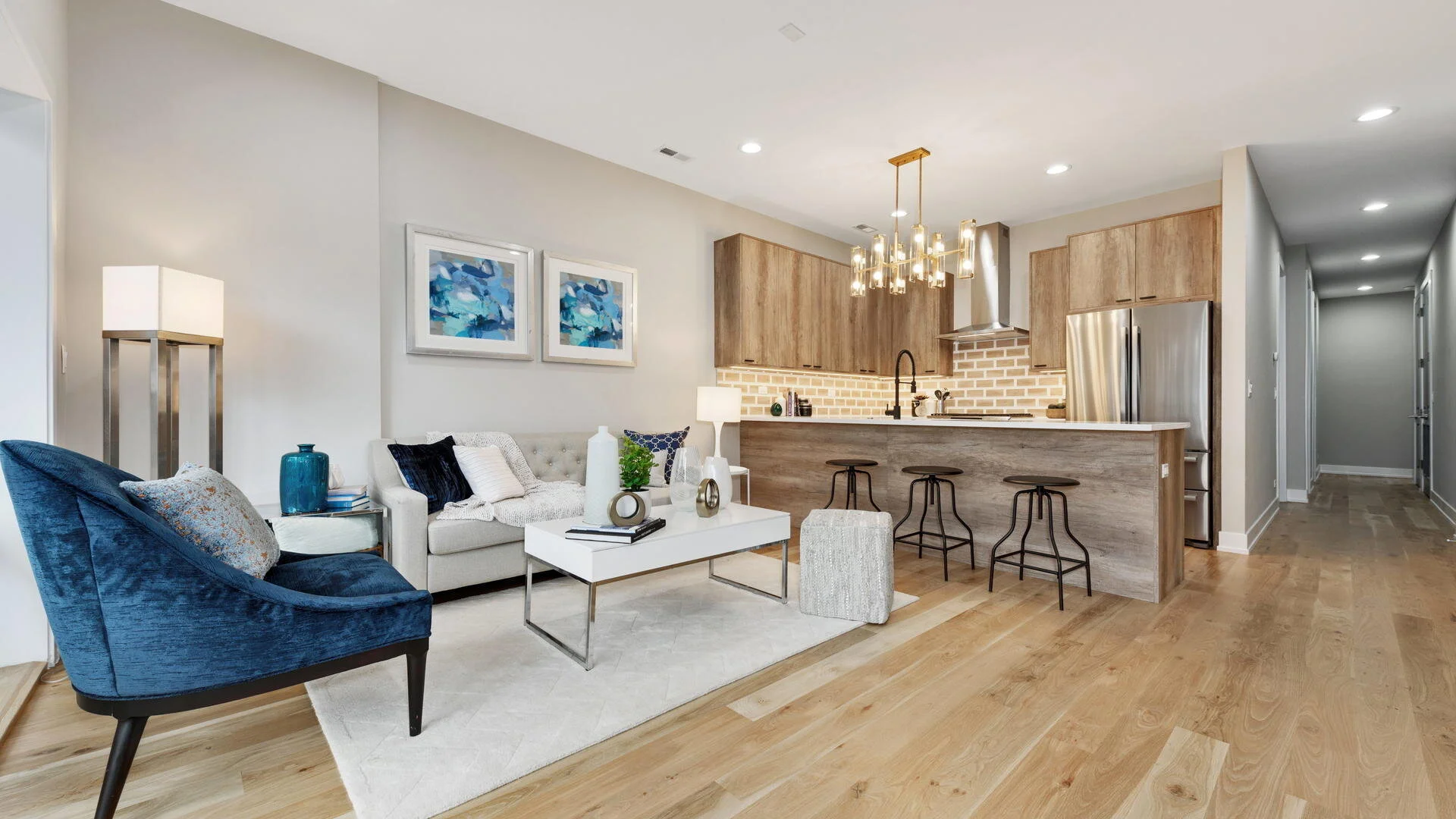 1531_N_Maplewood2.jfif