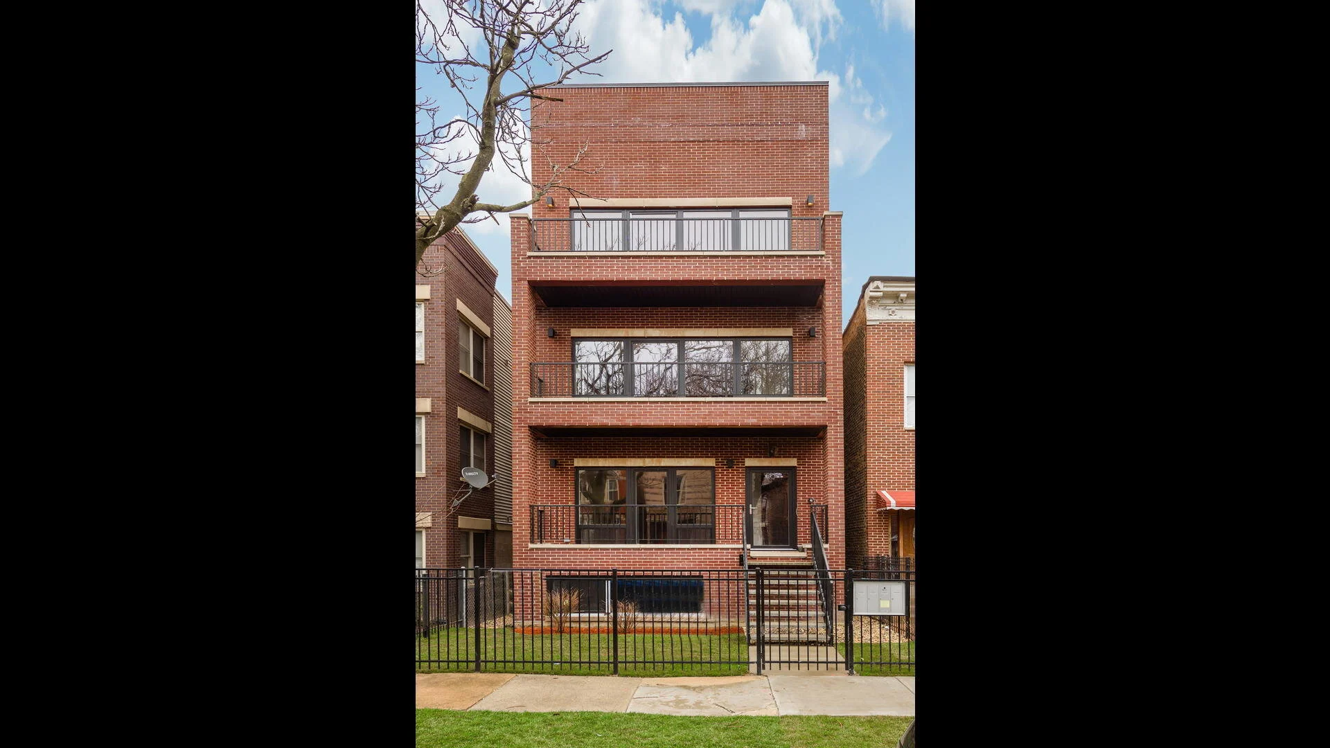 1531 N Maplewood Ave - 3 Unit Building