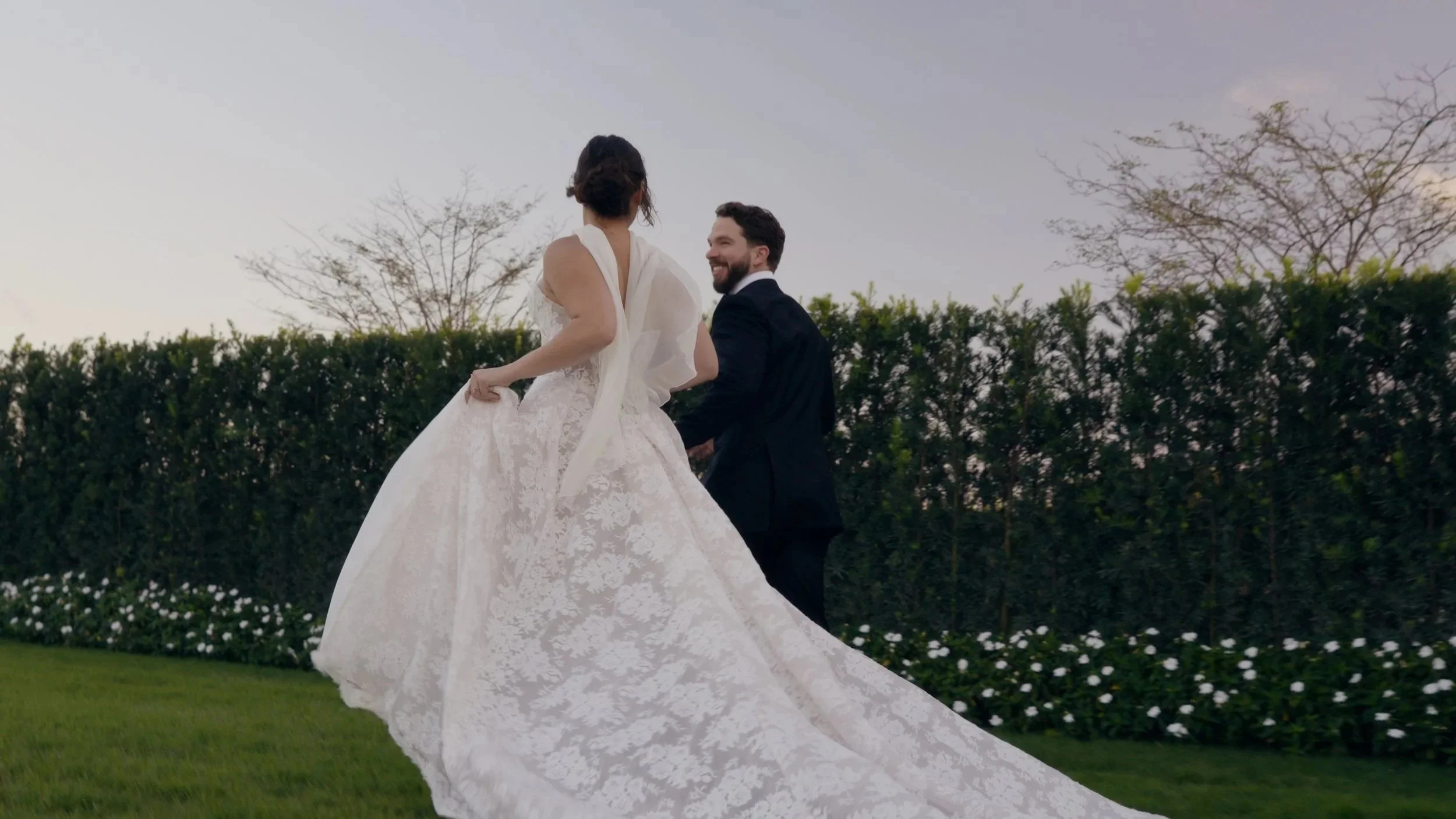 022726_Mika&Rich_Wedding Film_V2.00_05_18_20.Still071.jpg