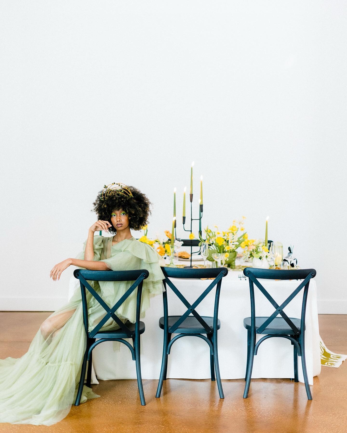 Happy Wednesday from Studio V + V 💚 get your Fall events booked now!

Styled Shoot Gang:
Venue: @studiovandv
Planner: @somethingborrowedeventco 
Photographer: @opalandonyxphotography
Videographer: @midnightembersfilms
Floral &amp; Concept Design : @