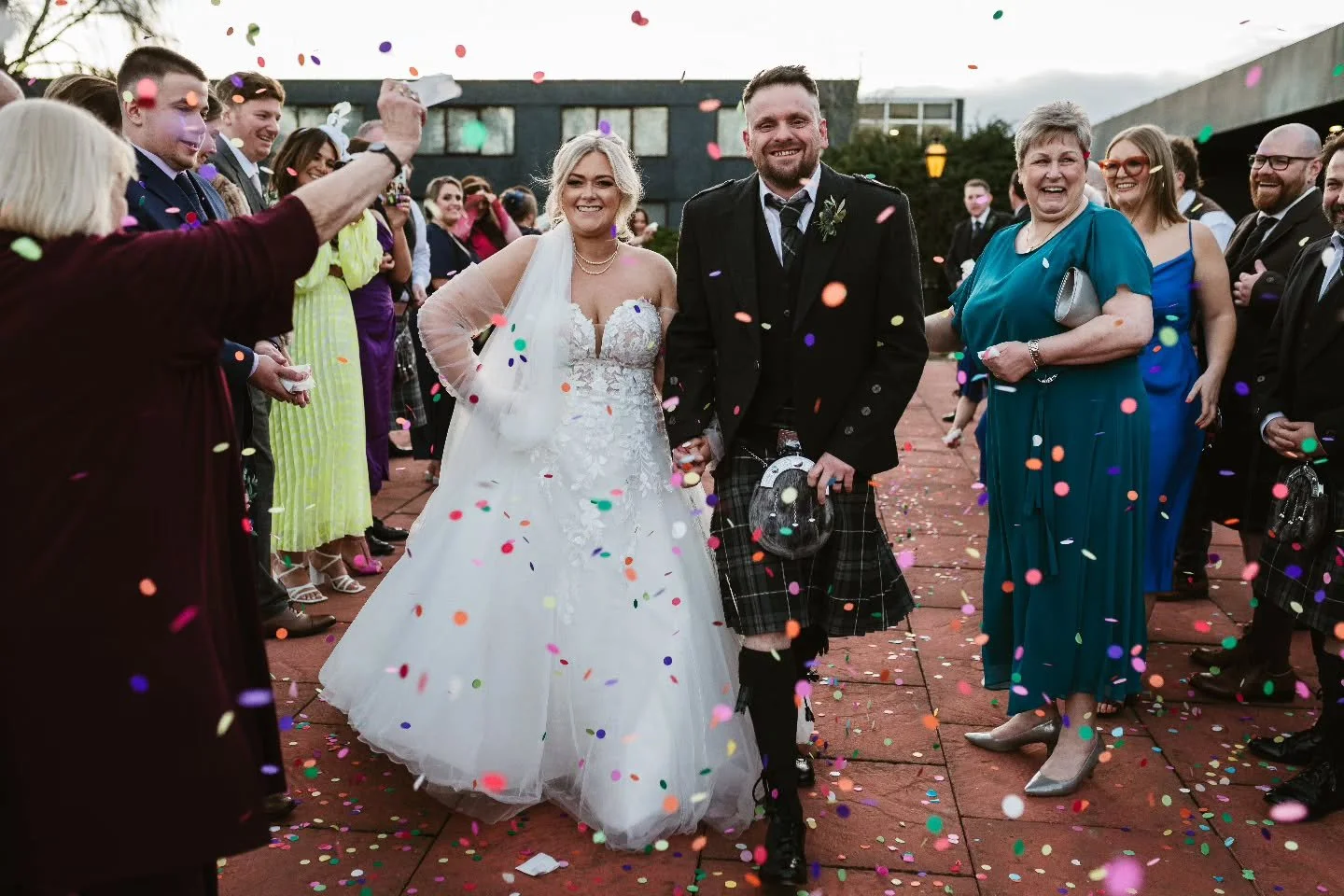 Ok so im a week late but happy 1 year anniversary to Analise and Michael!! Congratulations guys, i hope its been a fab year and many more to come!! 

#aberdeenphotographer #aberdeenweddingphotographer #happyanniversary #scotlandweddingphotographer