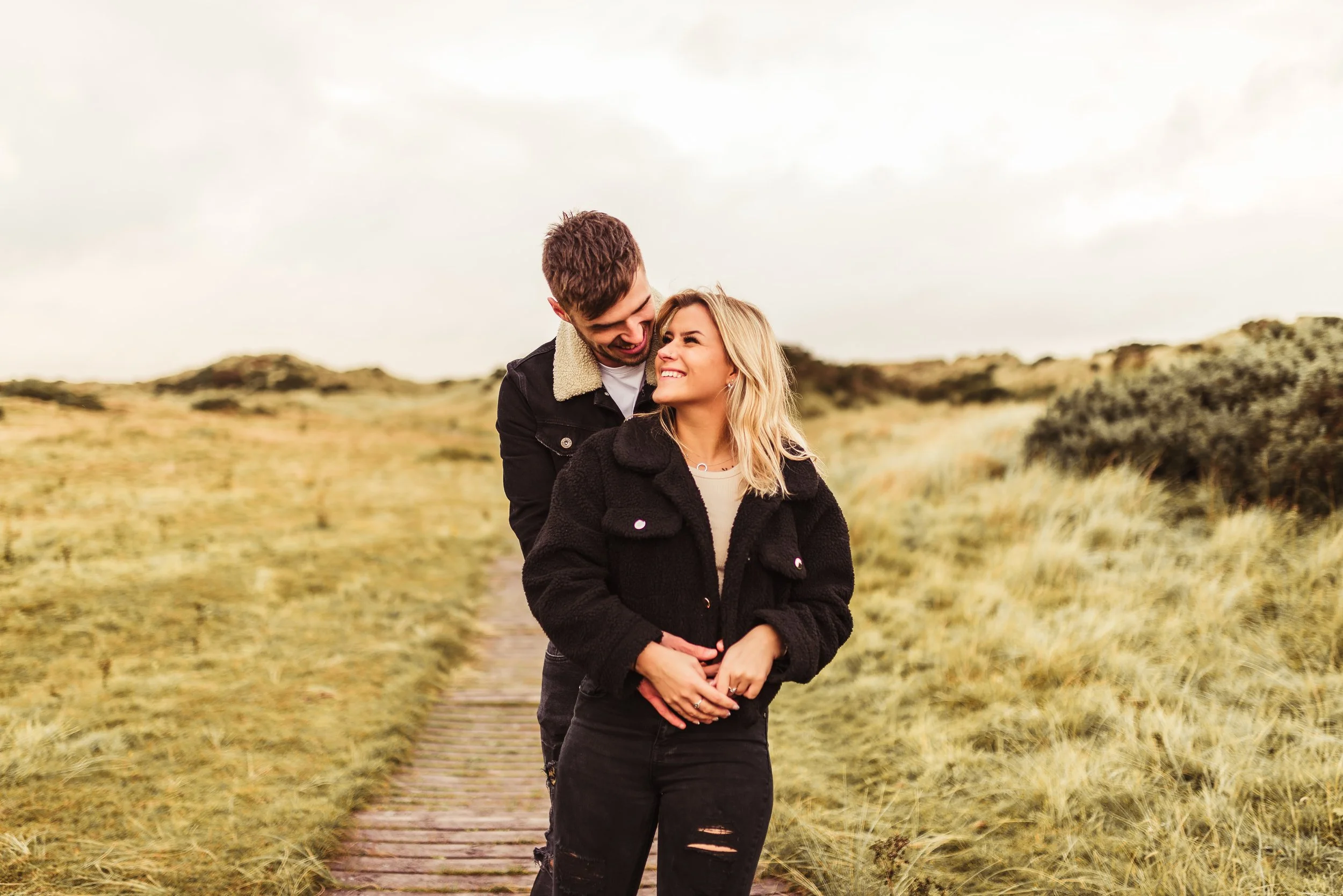 Aberdeen wedding photographer bridal - 2020-10-10 - Portraits - Melissa and Darren - Balmedie Beach (282).jpg