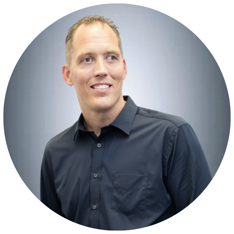 circle dr tyler sexton headshot with background.png