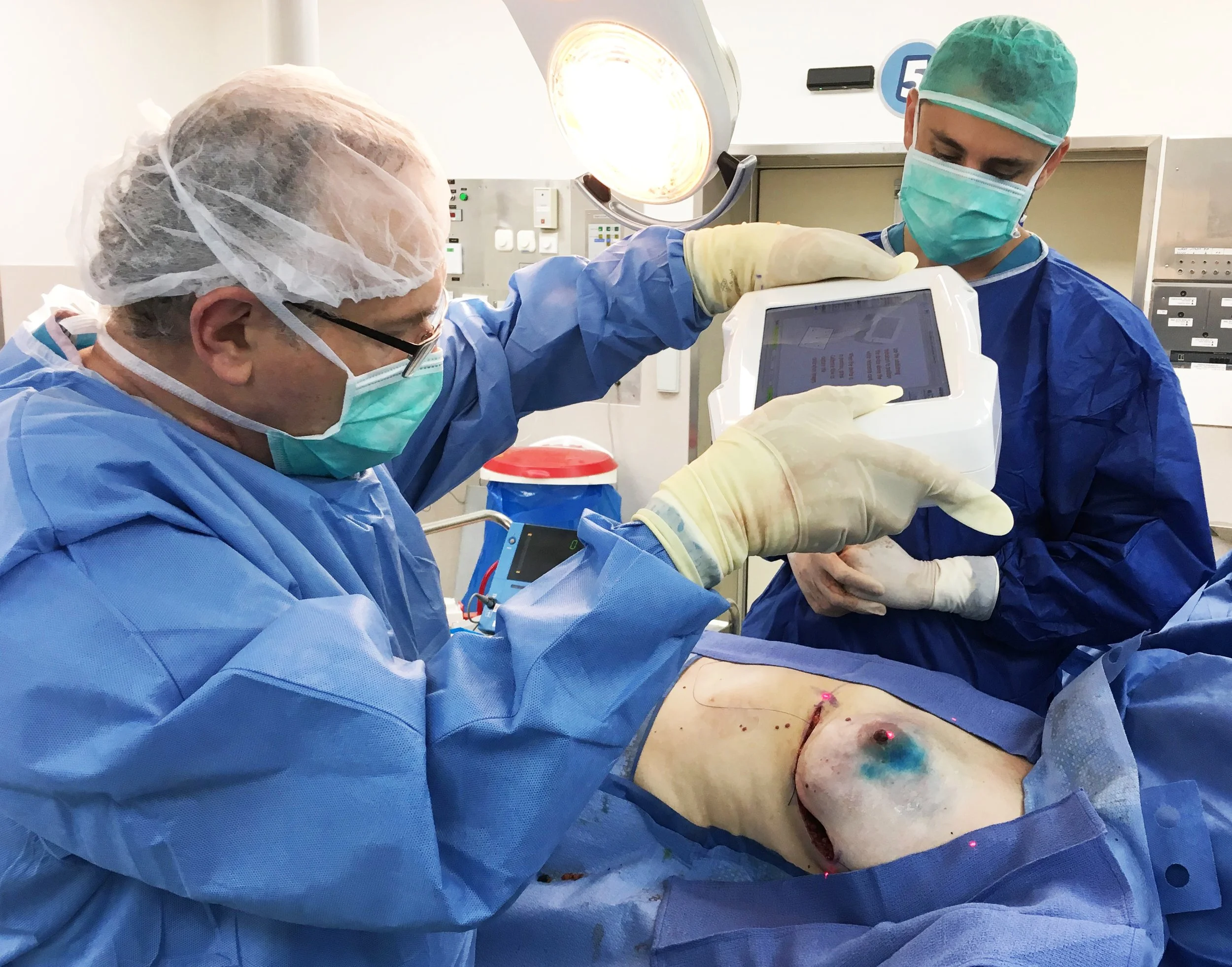 How Does Imaging Technology Aid in Reconstructive Surgery?