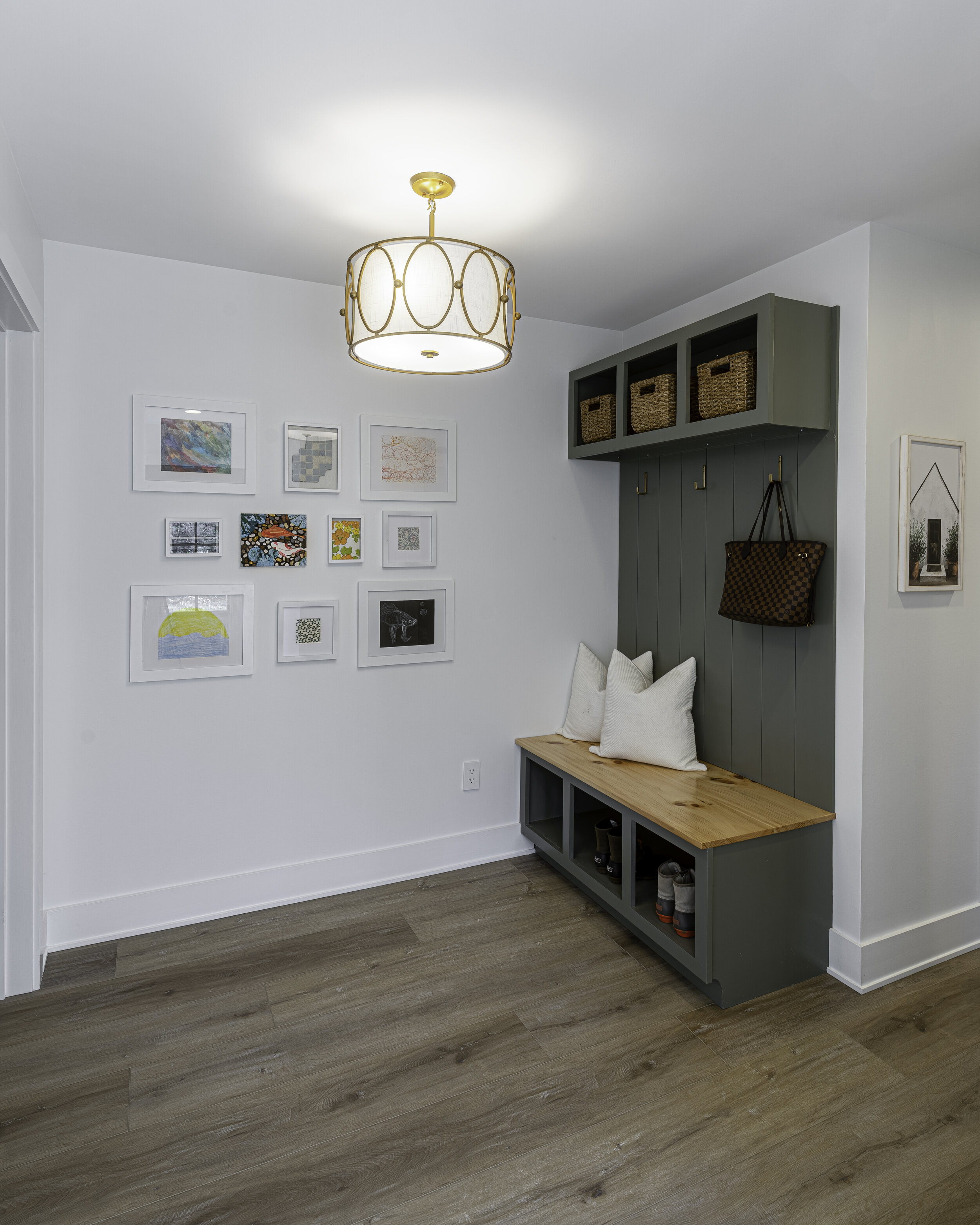 Hallway3.jpg