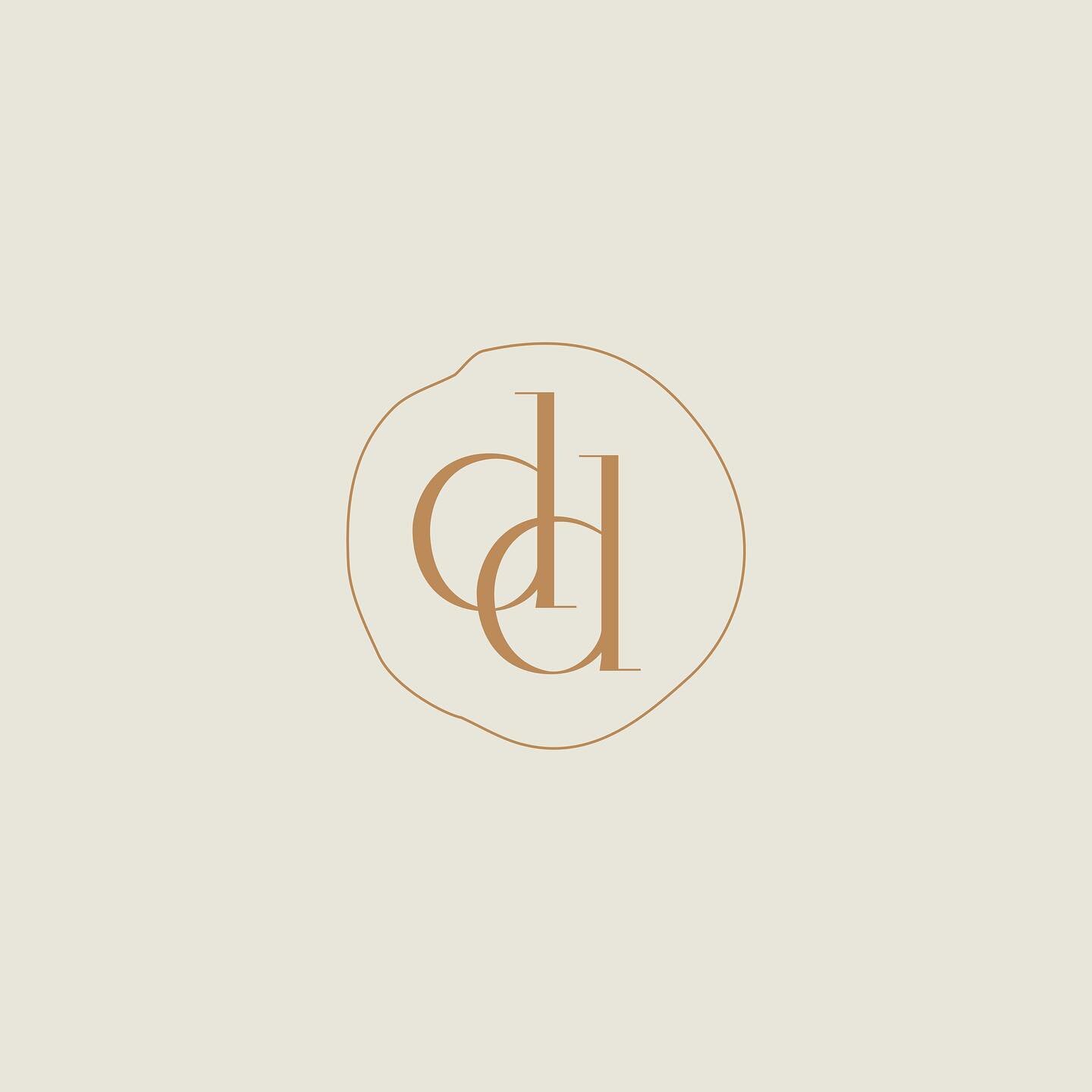 @_dailydosemeditation 🤎

A wee space to share all things meditation!

I&rsquo;m running a meditation course next week on how to adopt your own self sufficient practice and looking forward to more events to come ✨ 

Also all the gratitude to @sunnyde