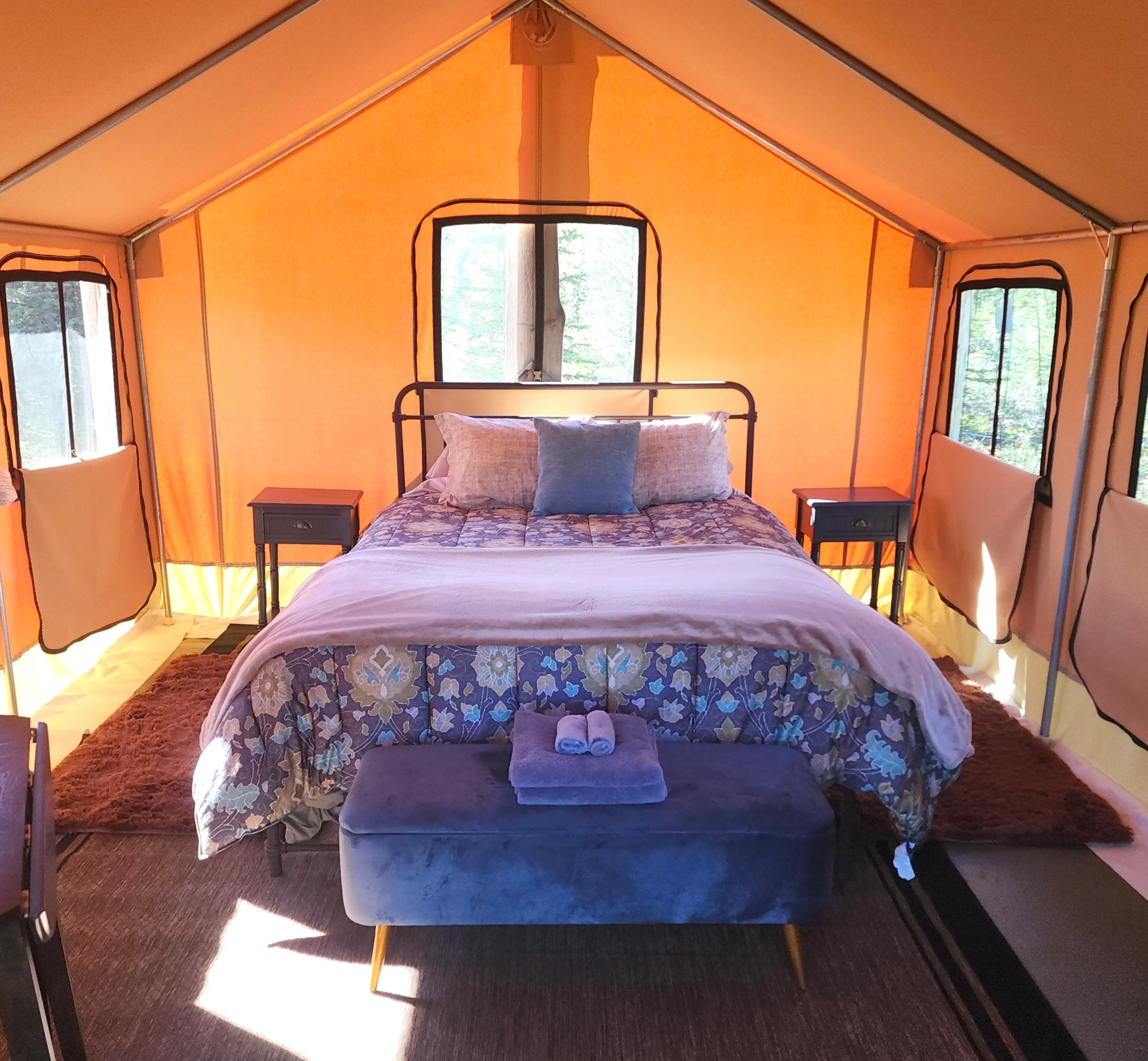 dryas-camp-mccarthy-interior-glamping.jpg