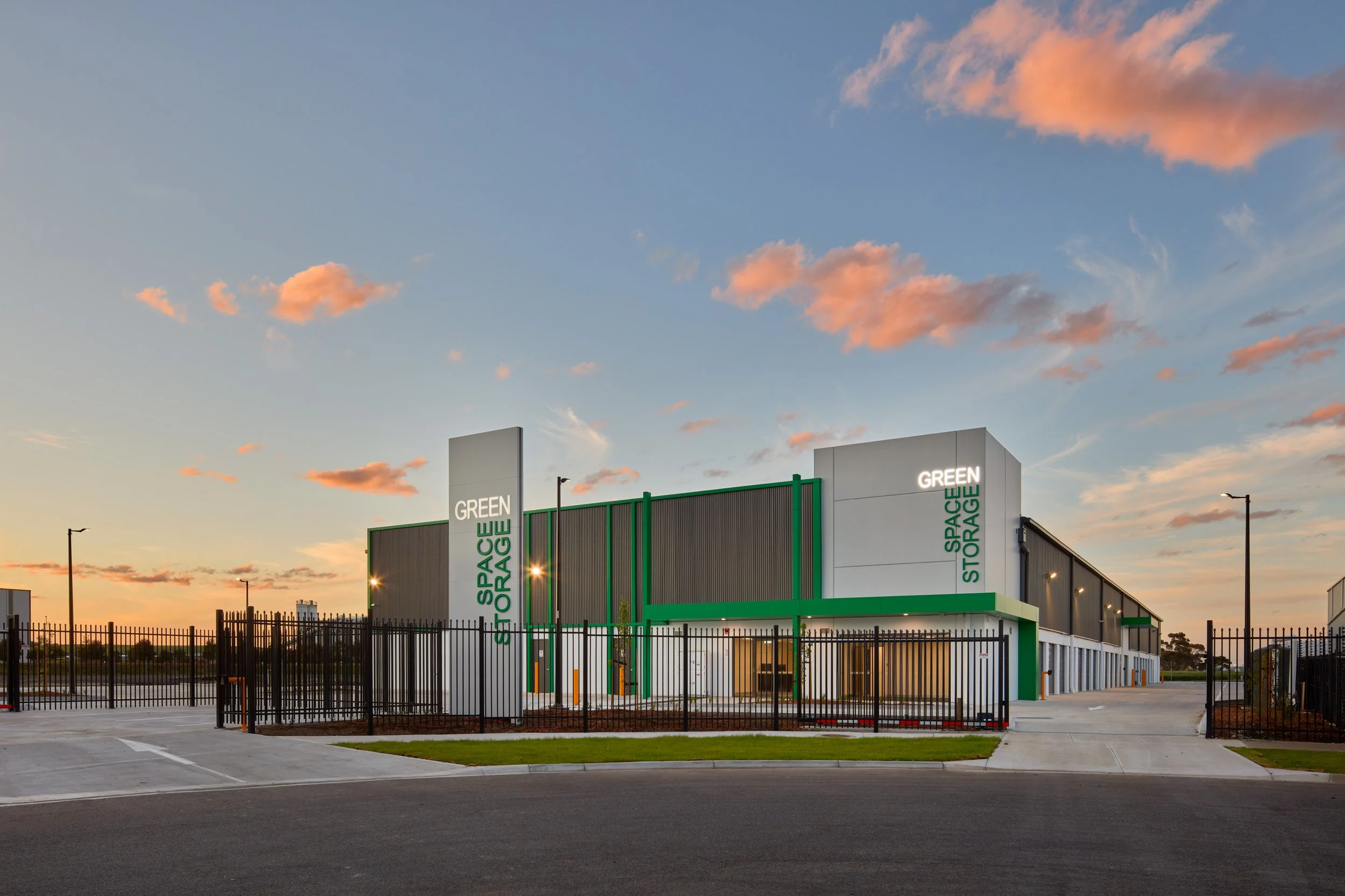 DBJS_GreenSpaceStorage_Corio_239.jpg