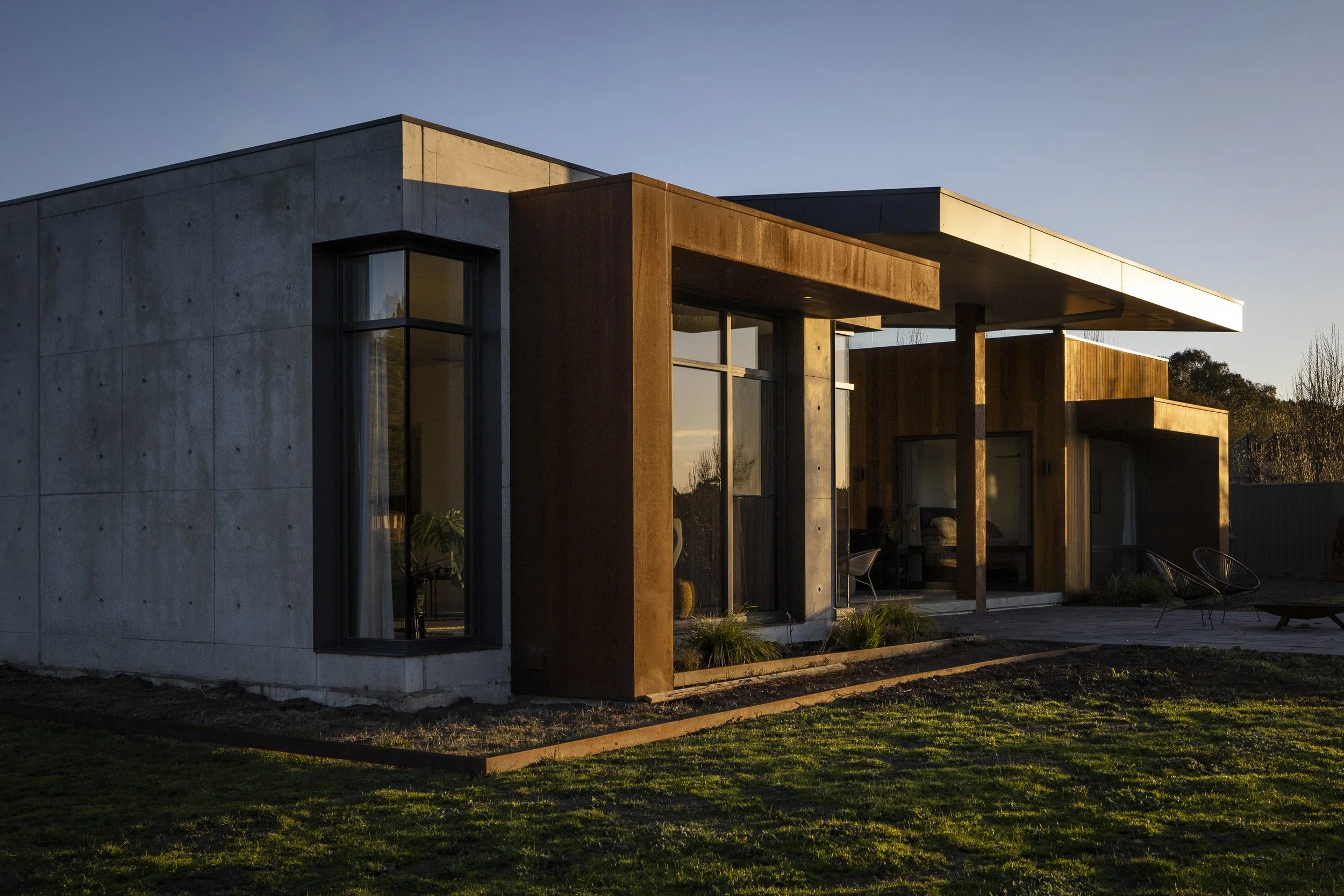 Outlook House