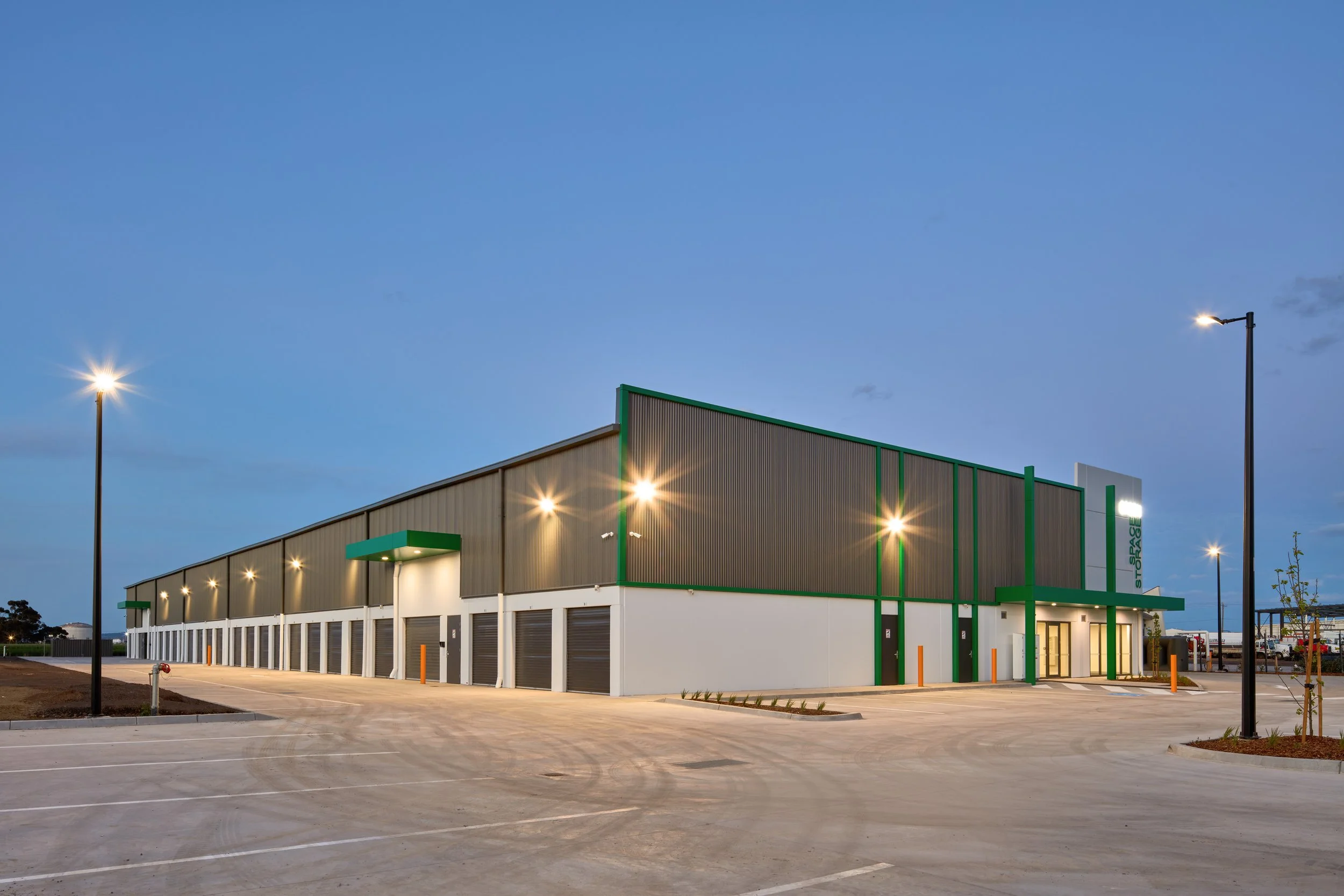 DBJS_GreenSpaceStorage_Corio_270.jpg
