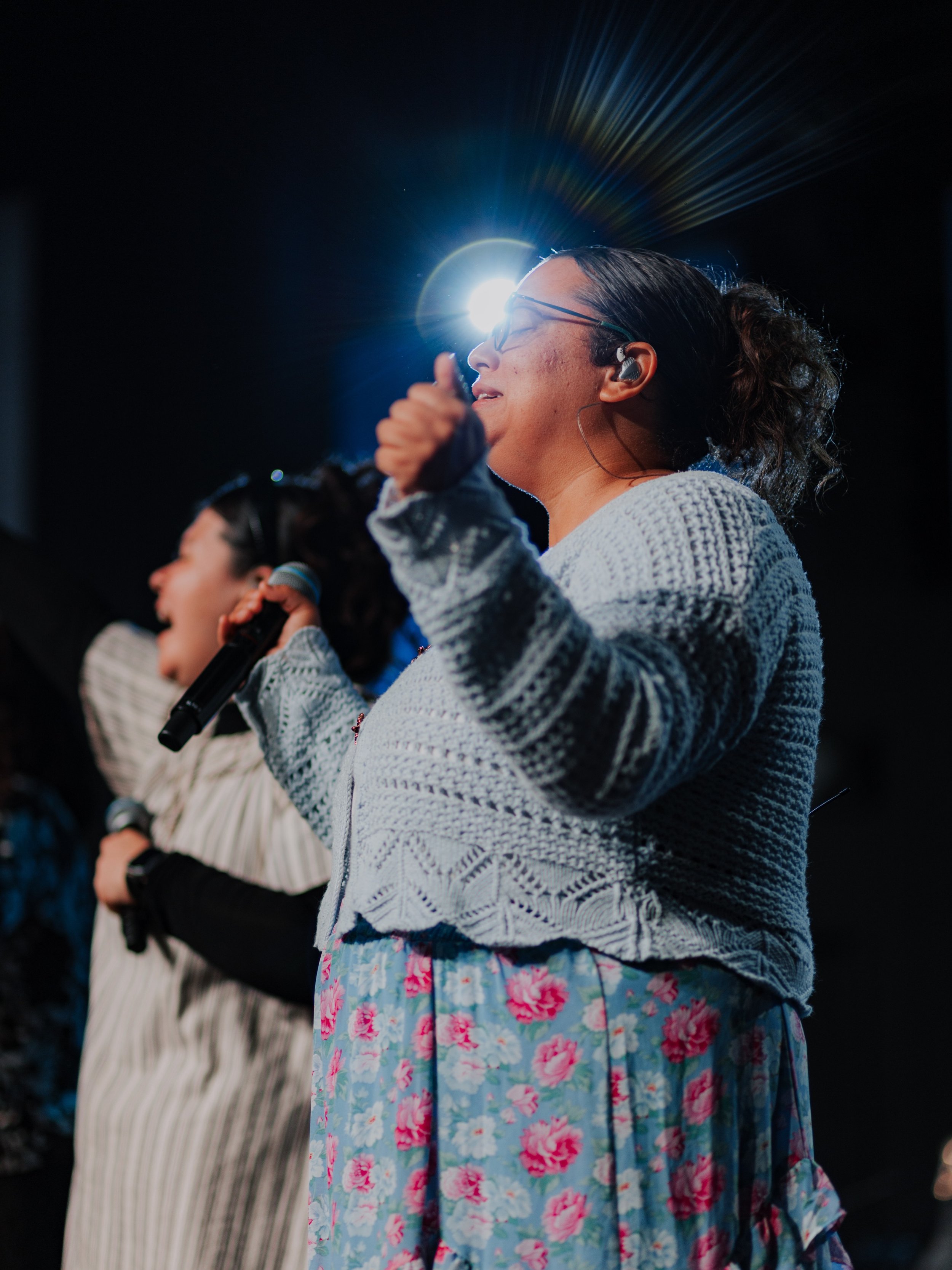 Thankful for our church family and Sundays like this. Worship, fellowship, and celebrating one being baptized in Jesus&rsquo; name! 🤍🙌