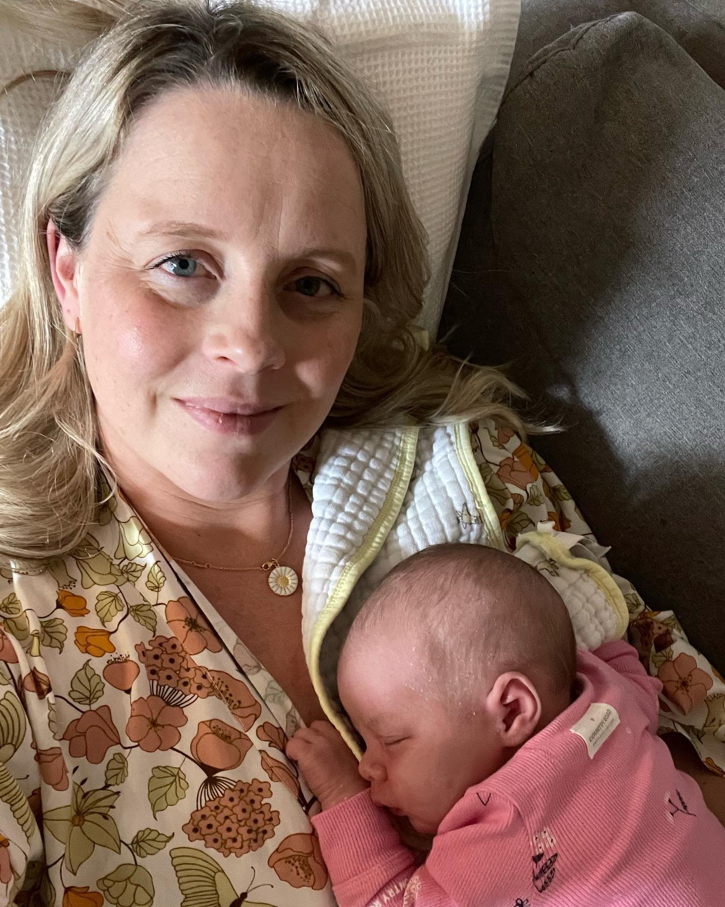 Slow and steady the wise woman whispered.

Follow her lead

Feel all the emotions

Lie down

Drink water

Do nothing

Wishing everyone happiness over the next few weeks. We&rsquo;ll see you in the new year some time x

#postpartum #postpartumjourney 