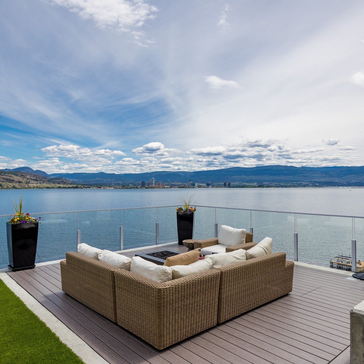 In honor of the beautiful weather, here are some of my favorite patios from across the Okanagan. (part 1)
.
.
#KelownaRealEstate #OkanaganHomes #KelownaProperties #OkanaganRealEstatePhotography #OkanaganLiving #KelownaHouses #RealEstatePhotographer #