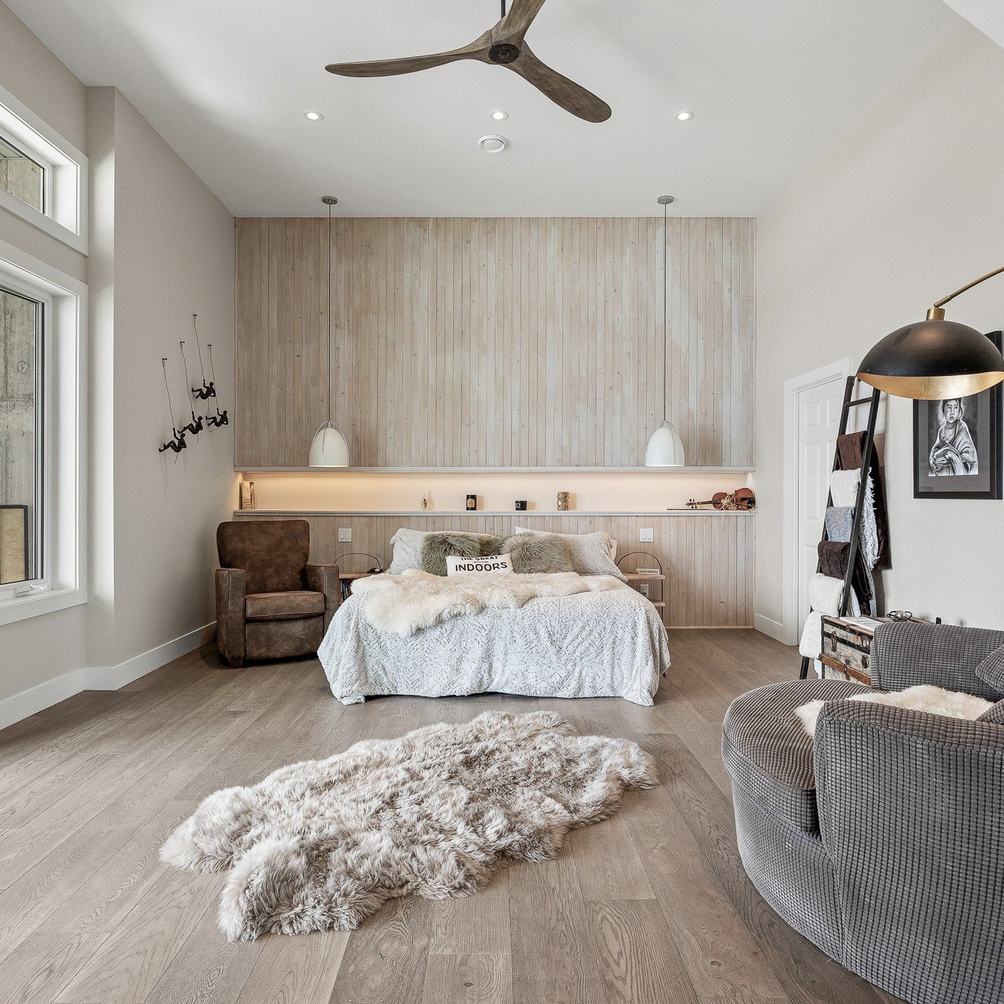 Bedrooms loved shooting for. (part 2)
.
.
.
#KelownaRealEstate #OkanaganHomes #KelownaProperties #OkanaganRealEstatePhotography #OkanaganLiving #KelownaHouses #RealEstatePhotographer #KelownaPhotography #OkanaganViews #KelownaLife #LuxuryHomesKelowna