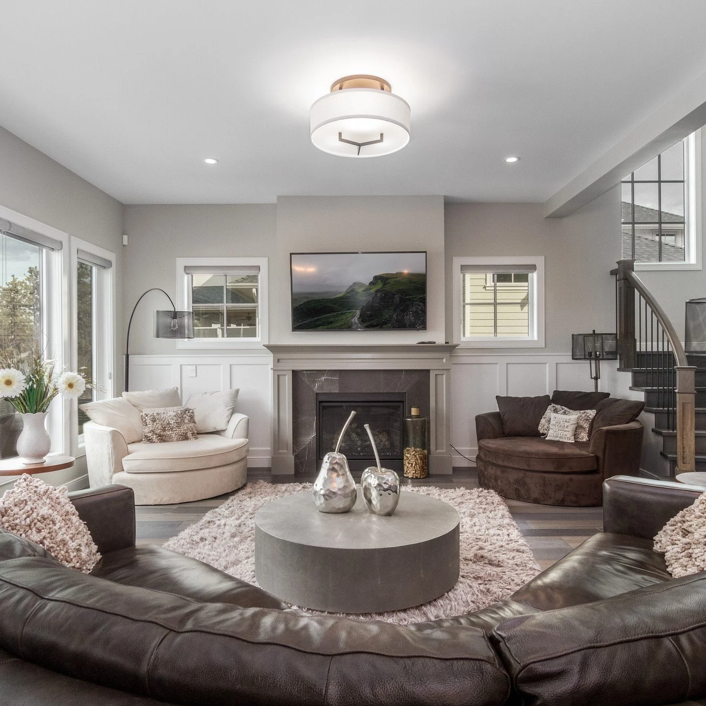 More great living rooms I've photographed (Part 4)
.
.
.
#livingroomPhotography #HomeDesign #InteriorInspiration #denGoals #PhotographyArt #HomeDecor #InteriorDesign #livingroomstyle #OkanaganRealEstate #VernonBC #KelownaHomes #LakeCountryBC #RealEst