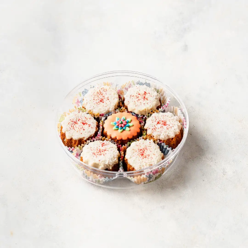QiQi Bakes by Qi Yan