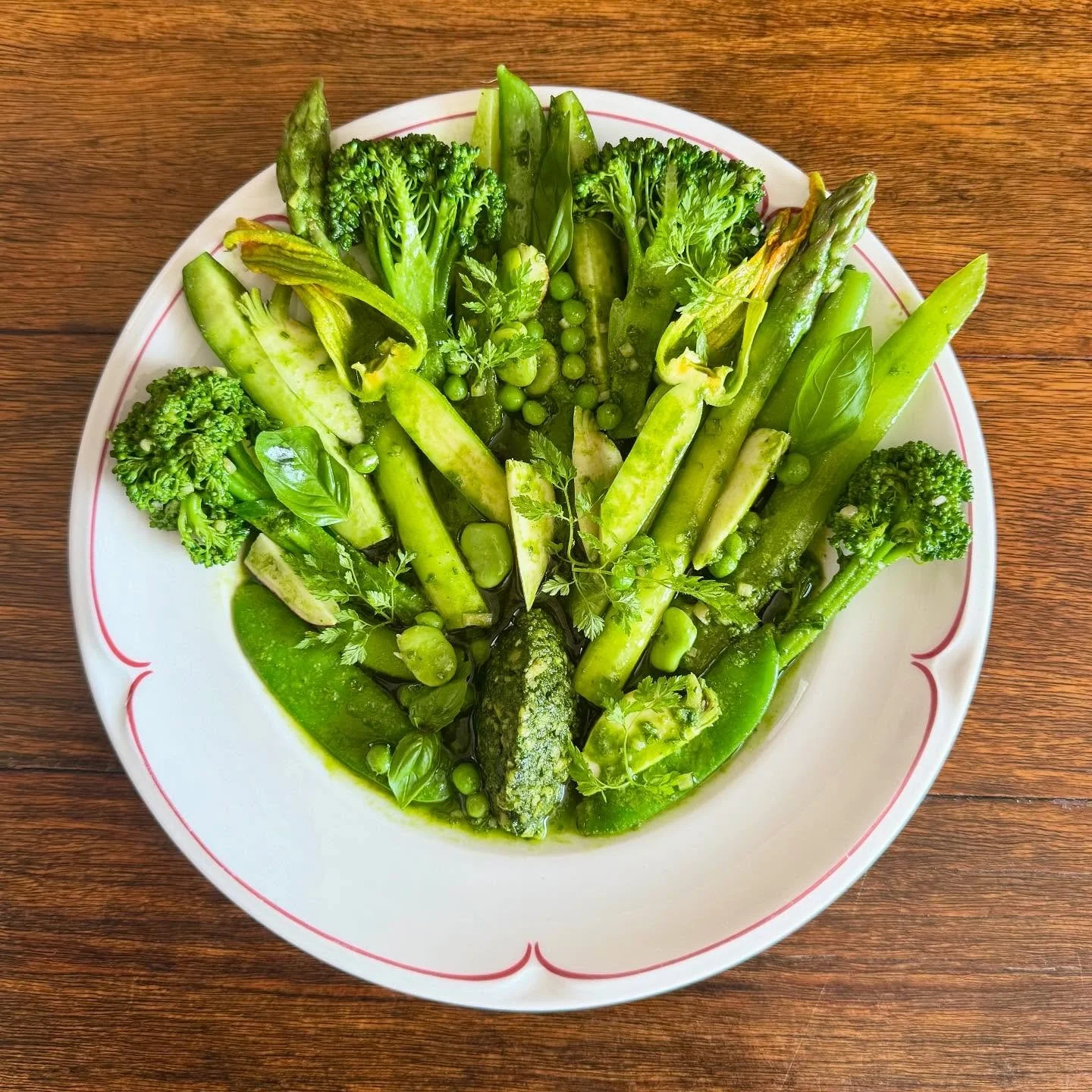 Spring Vegetables &ldquo;Pistou&rdquo; 

The finest of the seasons offerings dressed with Basil Pistou and a Tapenade of Almonds &amp; Parsley finished with a splash of Bay Leaf Vinegar. 

A shiny coin if you can name all 12 vegetables. .. . 

#enter
