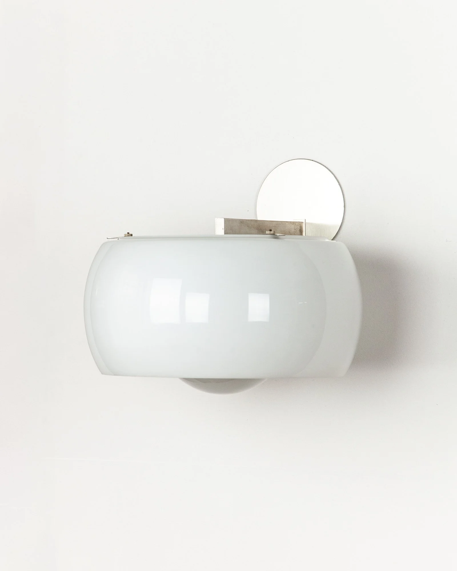 Aesthetiker Wall Light Magistretti Vico Clinio Artemide Nickel Glass 1960s_0009__MG_0226.jpg