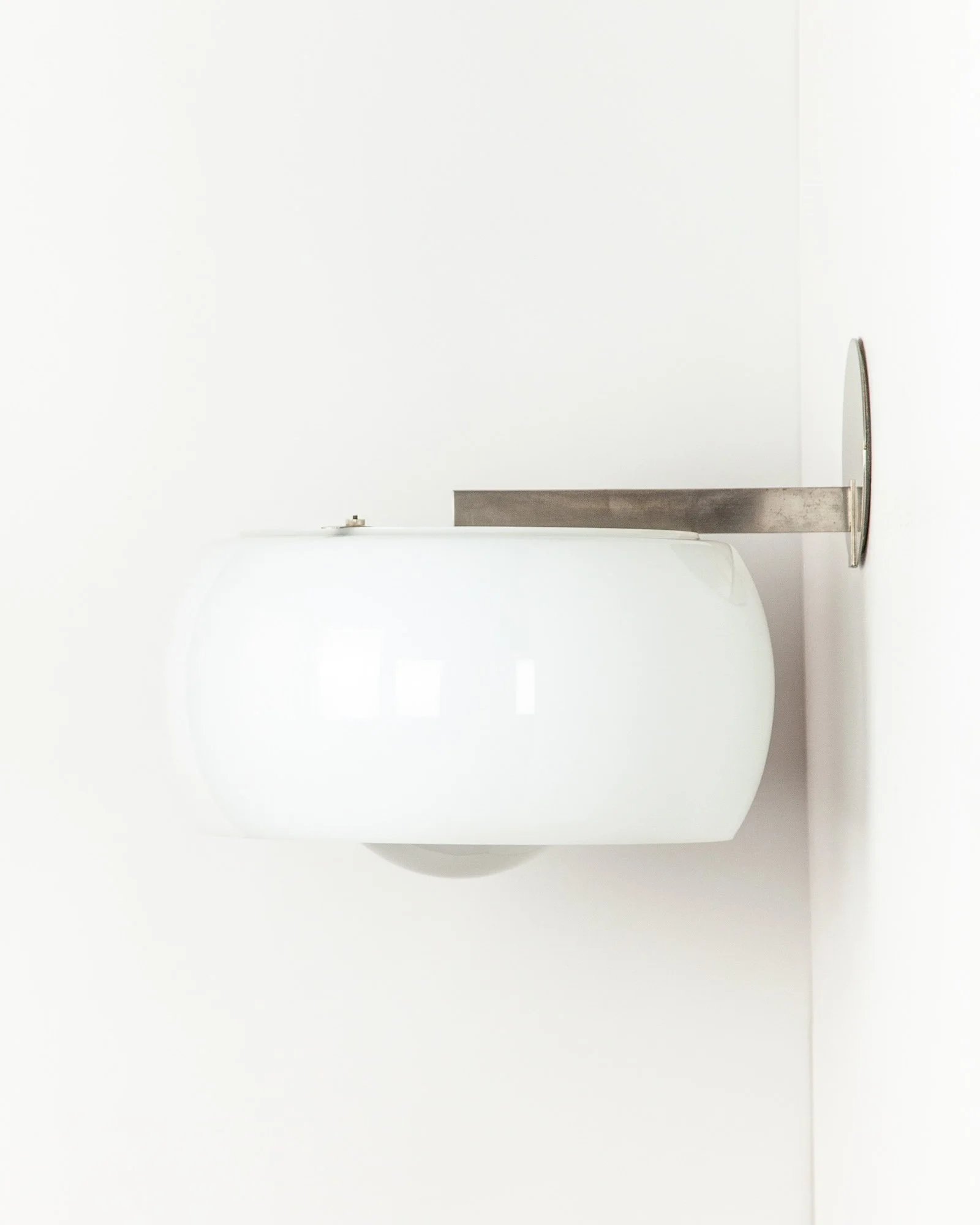 Wall Light Vico Magistretti Vico Clinio Artemide Nickel Glass 1960s_0007__MG_02441.jpg