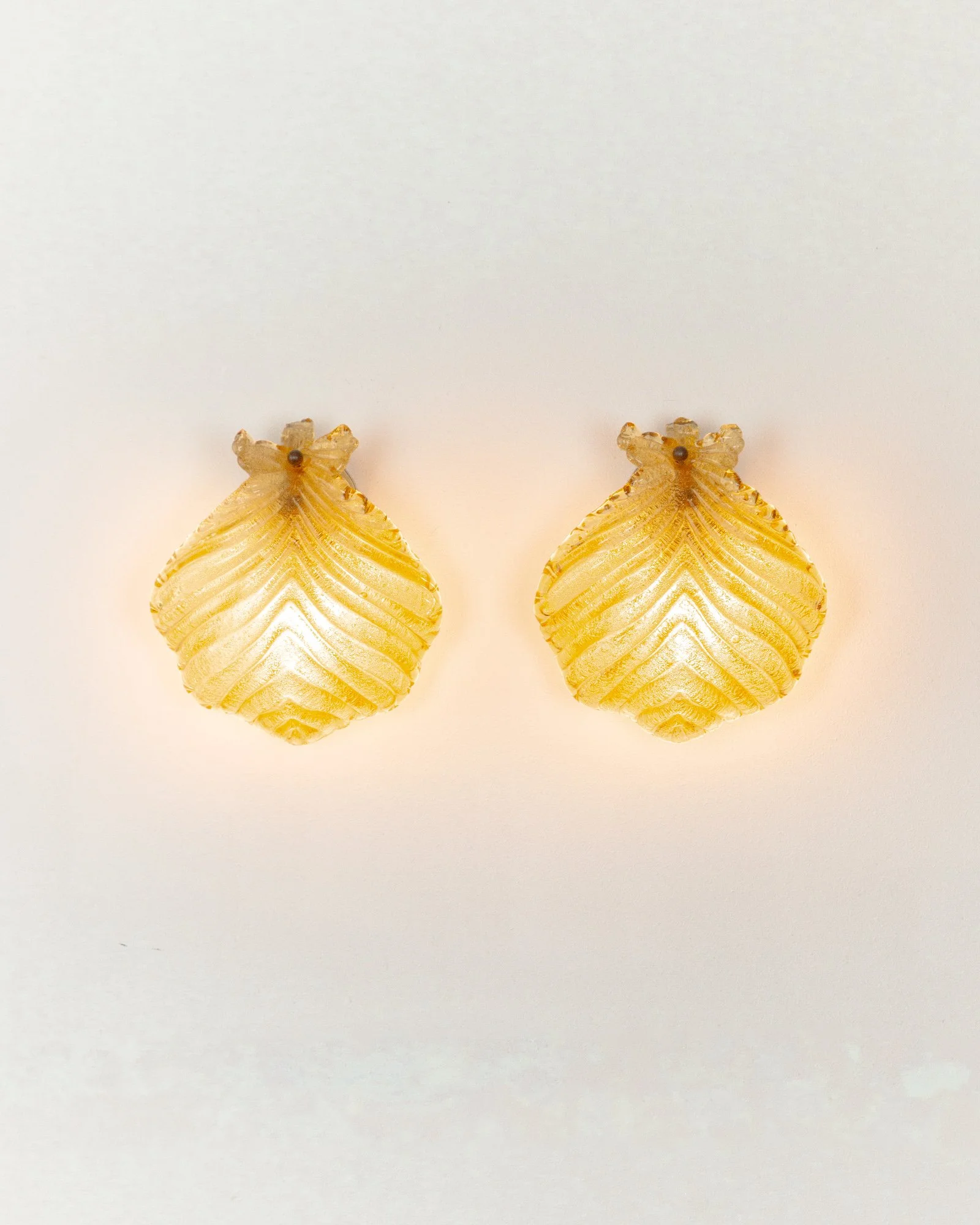 Aesthetiker Wall Light Murano Shell Gold Glass Graniglia Brass_0003__MG_2684.jpg