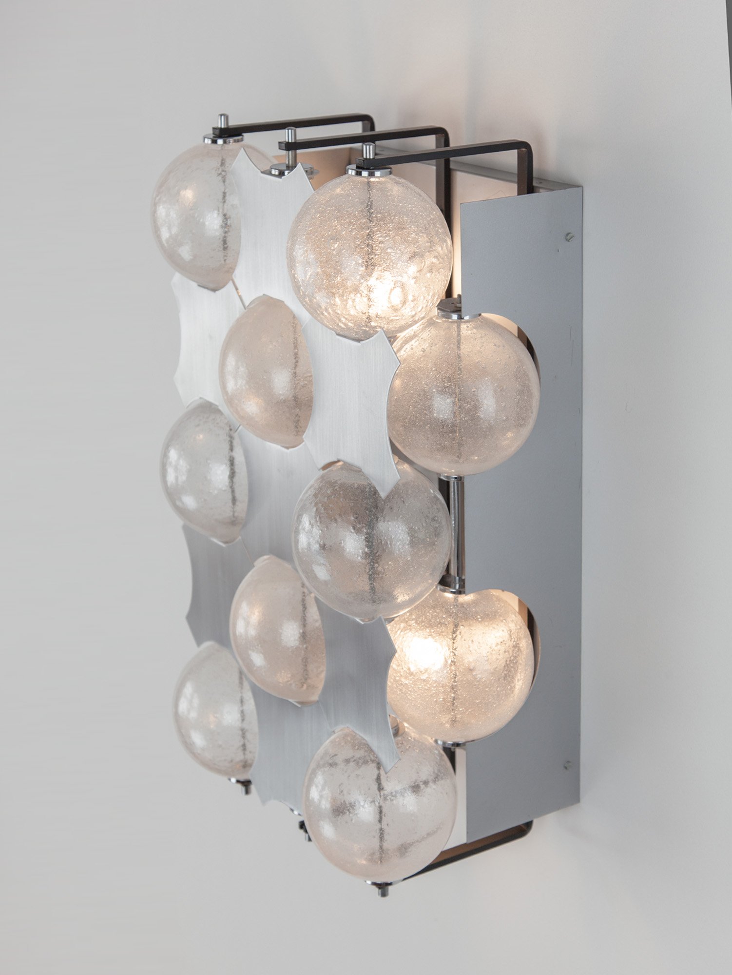 Raak Wall Light