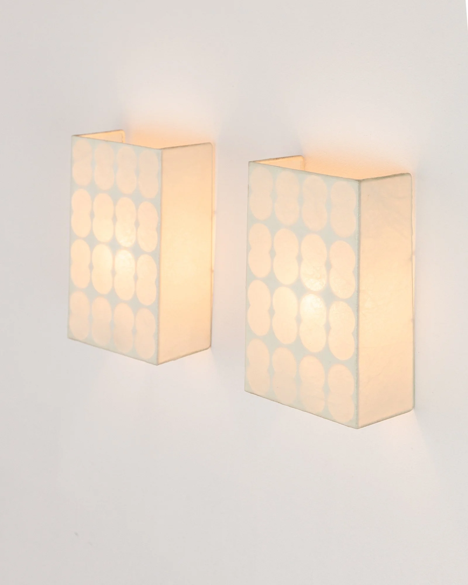 Aesthetiker Wall Light Goldkant Leuchten Cocoon Rectangle_0002__MG_2290.jpg